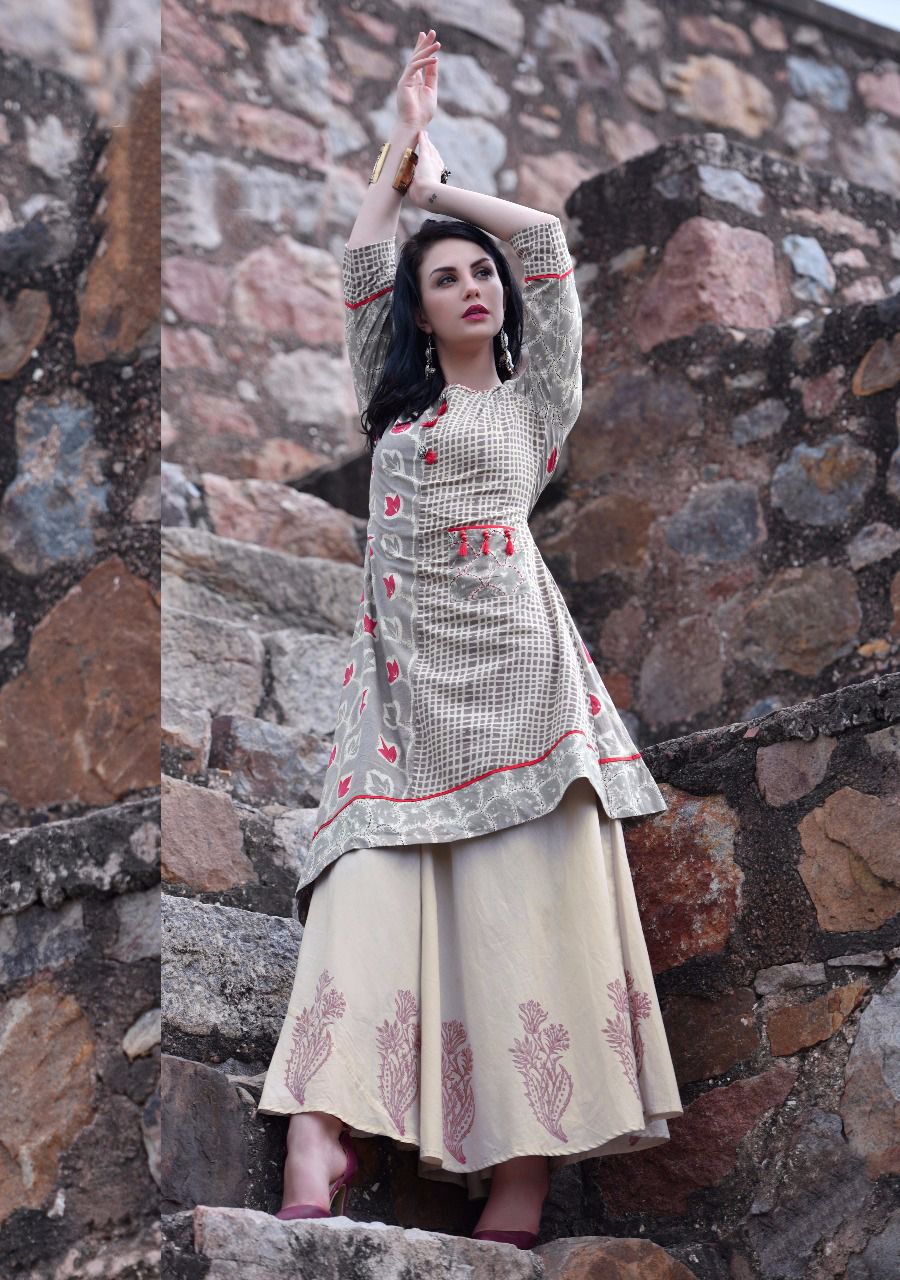Trendy By Vesh 2901 To 2912 Series Stylish Beautiful Fancy Colorful Ethnic Wear & Casual Wear Cotton Printed Kurtis At Wholesale Price