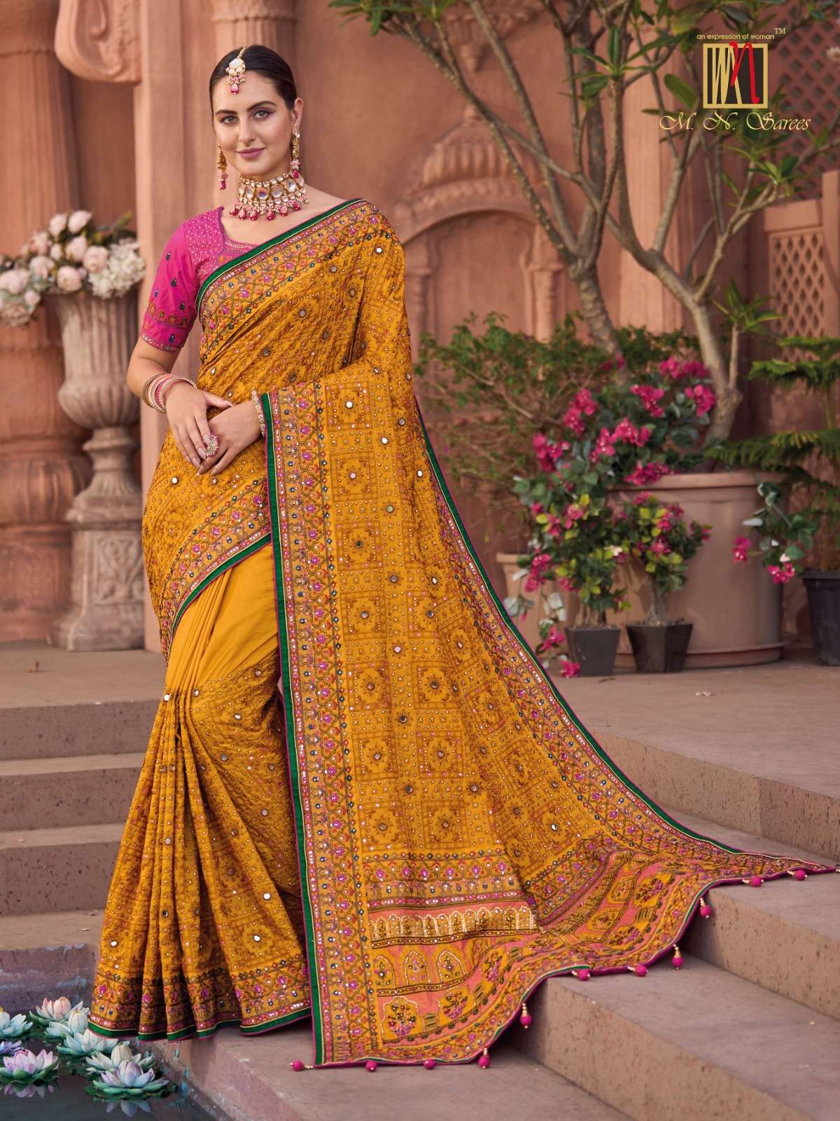 Bunawat Sonpari Paithani Silk Designer Wedding Style Fancy Saree Catalog  Wholesaler - Stuff Export