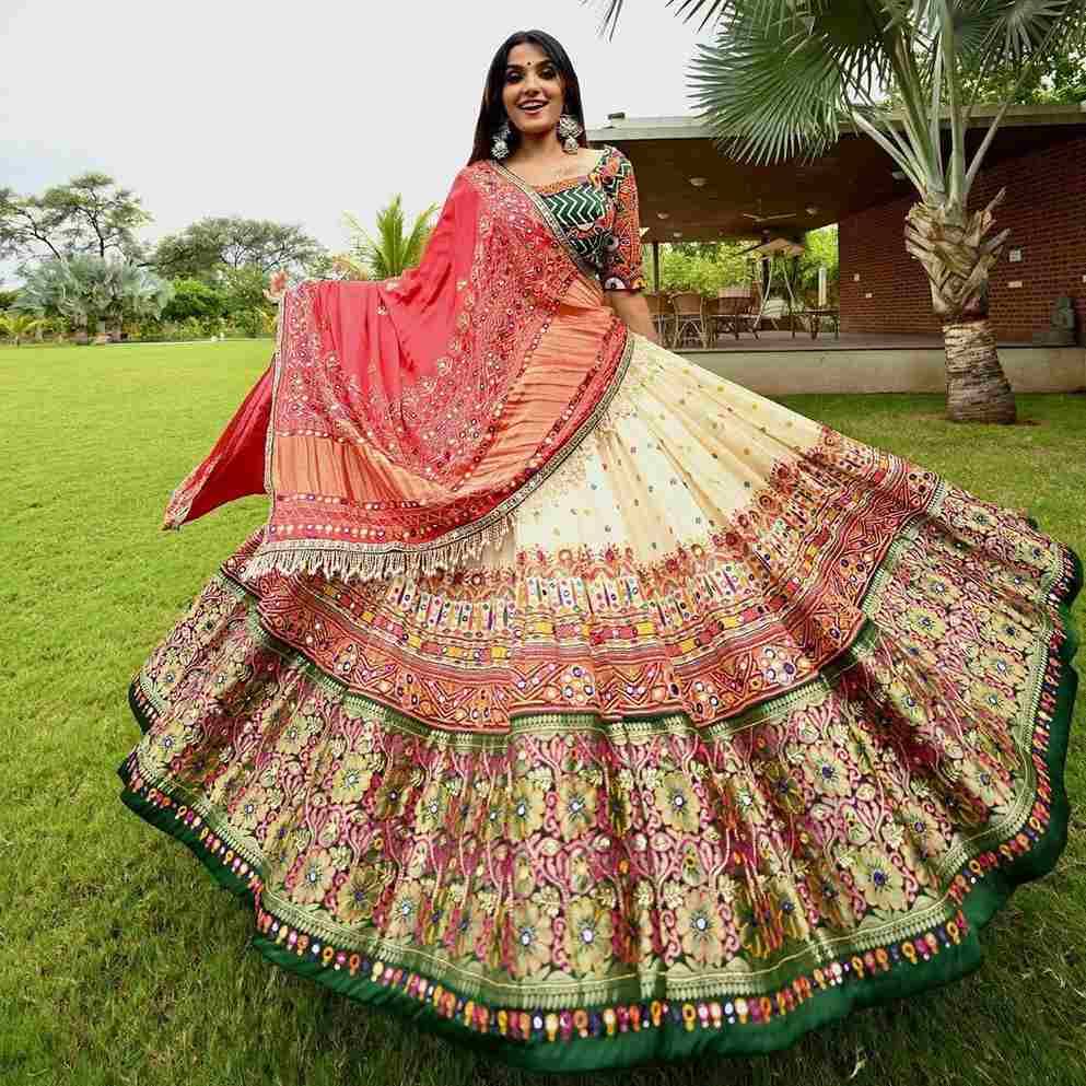 Bridal Wear Designers & Stores in India, Bridal Lehenga | Heenastyle