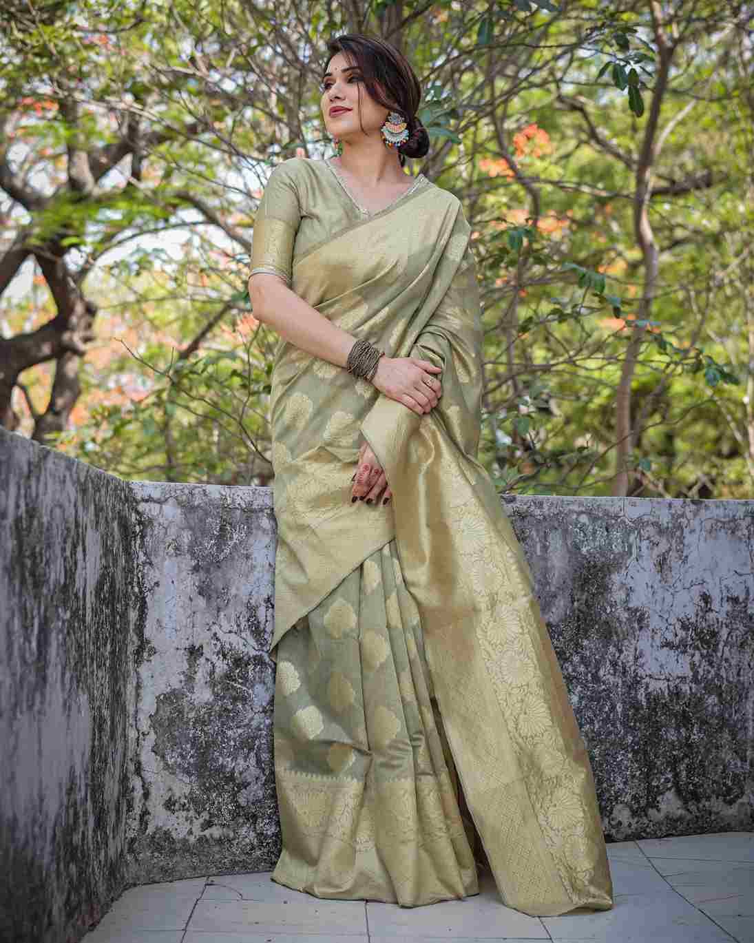 Kriti By Divyam 01 To 13 Series Indian Traditional Wear Collection Beautiful Stylish Fancy Colorful Party Wear & Occasional Wear Chanderi Silk Sarees At Wholesale Price