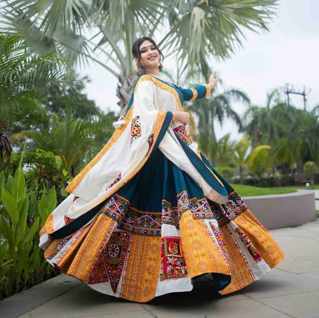 L-583 By Fashid Wholesale Navratri Wear Collection Beautiful Stylish Colorful Fancy Party Wear & Occasional Wear Crepe Lehengas At Wholesale Price