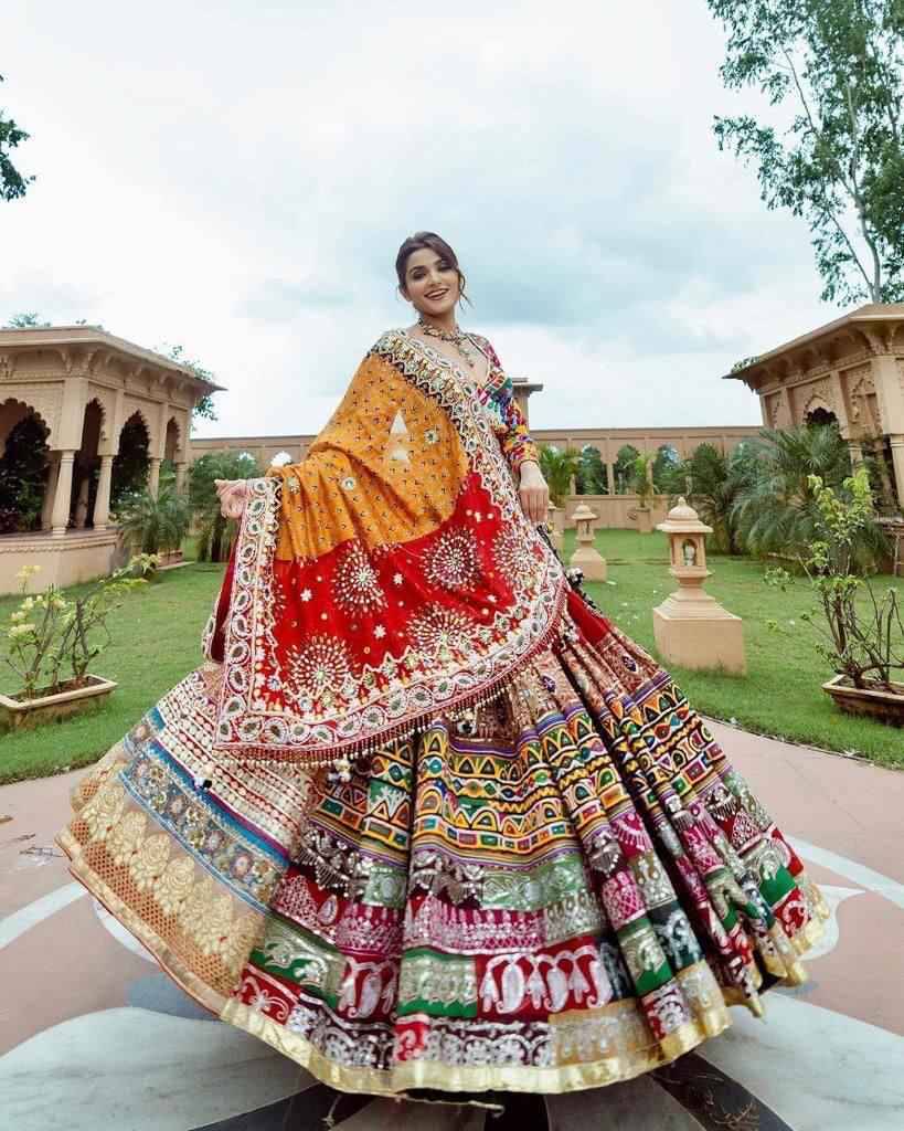 Alc-1185 By Fashid Wholesale Designer Beautiful Navratri Collection Occasional Wear & Party Wear Heavy Muslin Cotton Lehengas At Wholesale Price