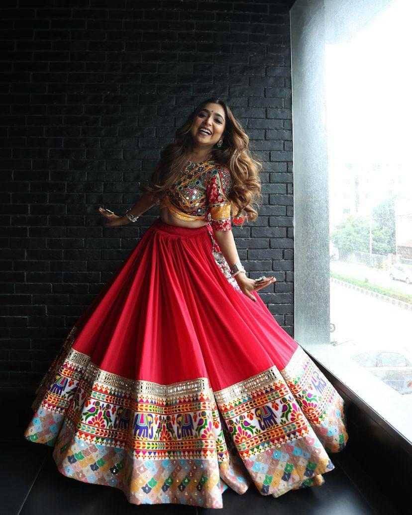 Alc-060 By Fashid Wholesale Designer Beautiful Navratri Collection Occasional Wear & Party Wear Heavy Muslin Cotton Lehengas At Wholesale Price