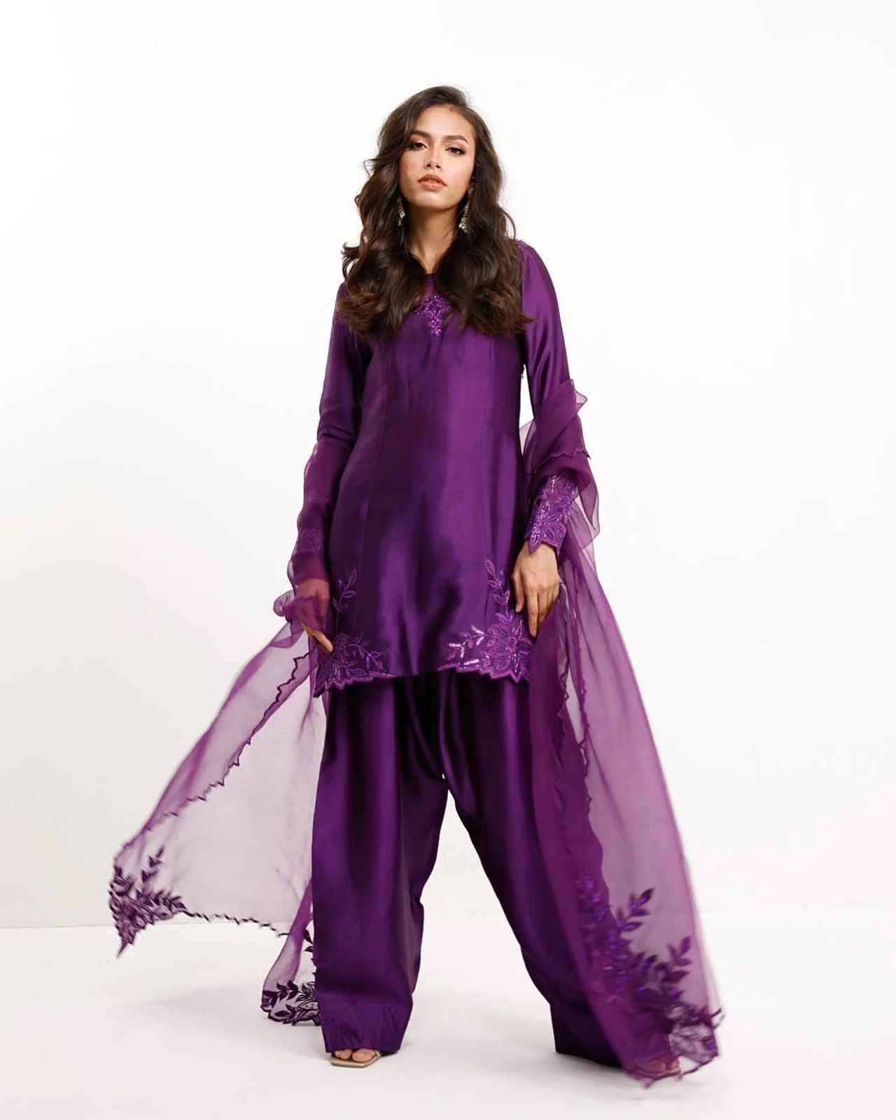 R-5888 By Fashid Wholesale Suits Beautiful Fancy Colorful Stylish Party Wear & Occasional Wear Natural Crepe Dresses At Wholesale Price