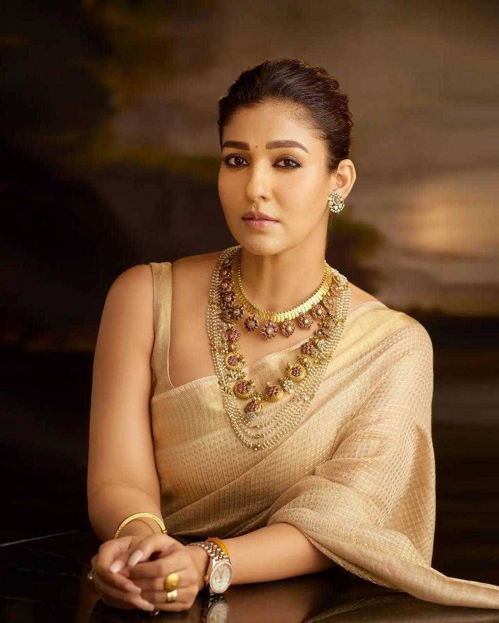 Sb-818 By Fashid Wholesale Indian Traditional Wear Collection Beautiful Stylish Fancy Colorful Party Wear & Occasional Wear Tissue Silk Sarees At Wholesale Price