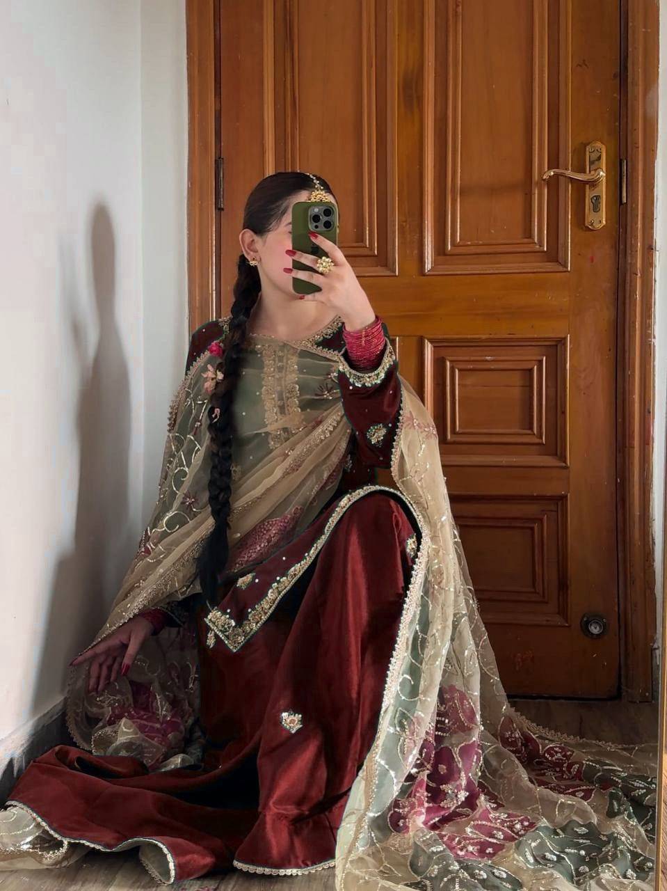 Le-1996 Vol-2 By Fashid Wholesale 01 To 02 Series Beautiful Stylish Fancy Colorful Casual Wear & Ethnic Wear Chinnon Dresses With Bottom At Wholesale Price