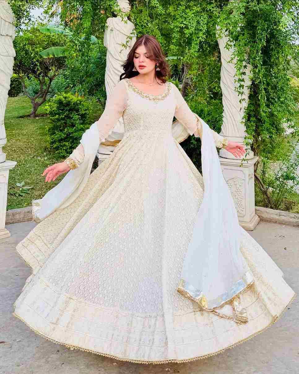Zd-10100 By Fashid Wholesale Designer Stylish Fancy Colorful Beautiful Party Wear & Ethnic Wear Collection Faux Georgette Gowns At Wholesale Price