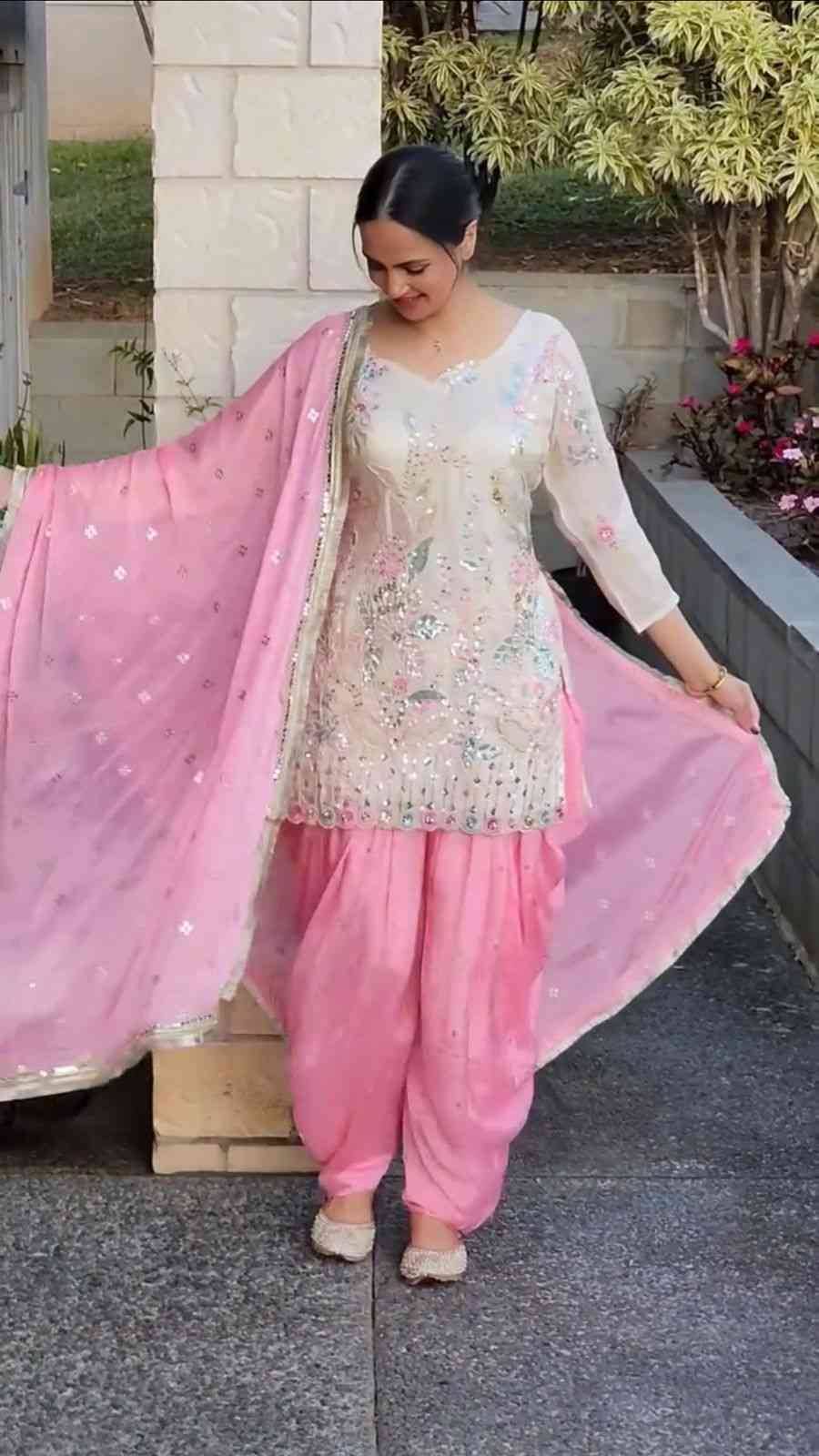 Be-403 By Fashid Wholesale Beautiful Suits Colorful Stylish Fancy Casual Wear & Ethnic Wear Vichitra Silk Dresses At Wholesale Price