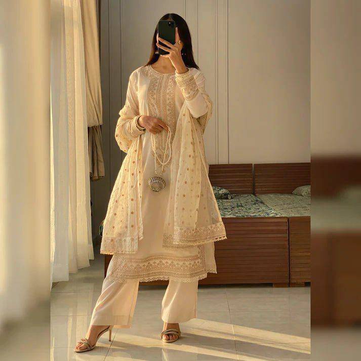 Le-1913 By Fashid Wholesale Beautiful Festive Suits Colorful Stylish Fancy Casual Wear & Ethnic Wear Roman Silk Dresses At Wholesale Price