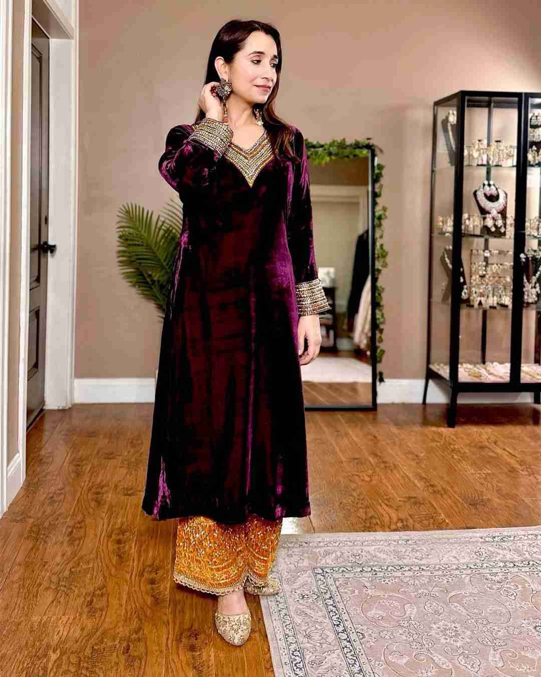 Le-2028 By Fashid Wholesale Beautiful Festive Suits Colorful Stylish Fancy Casual Wear & Ethnic Wear Velvet Dresses At Wholesale Price
