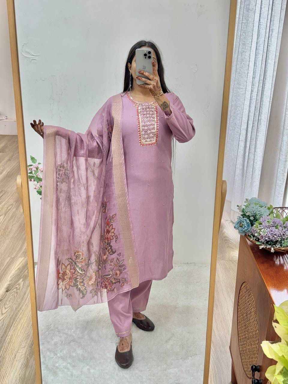 Mb-503 By Fashid Wholesale Designer Beautiful Collection Occasional Wear & Party Wear Gadwal Soft Dresses At Wholesale Price