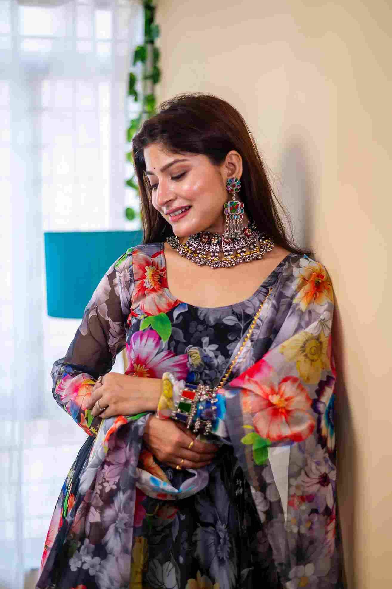 Mb-524 By Fashid Wholesale Beautiful Suits Colorful Stylish Fancy Casual Wear & Ethnic Wear Organza Tabby Silk Dresses At Wholesale Price