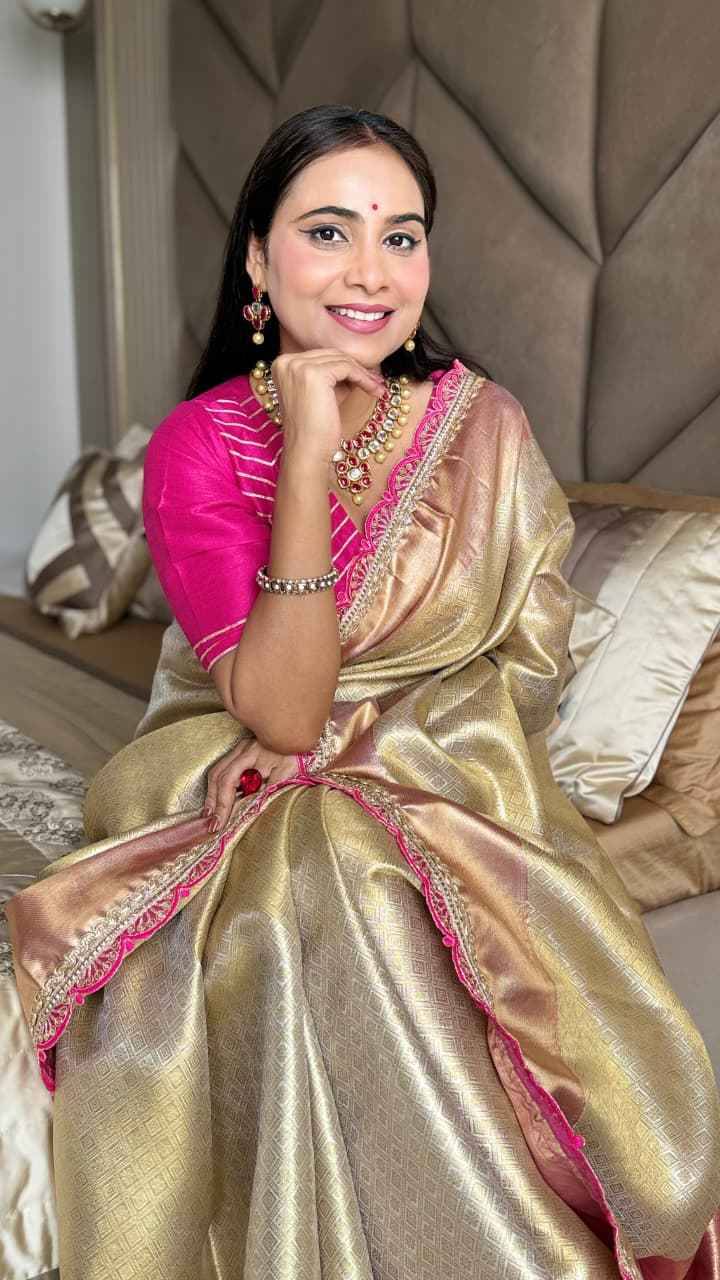 Vv-48 By Fashid Wholesale Indian Traditional Wear Collection Beautiful Stylish Fancy Colorful Party Wear & Occasional Wear Soft Tissue Silk Sarees At Wholesale Price