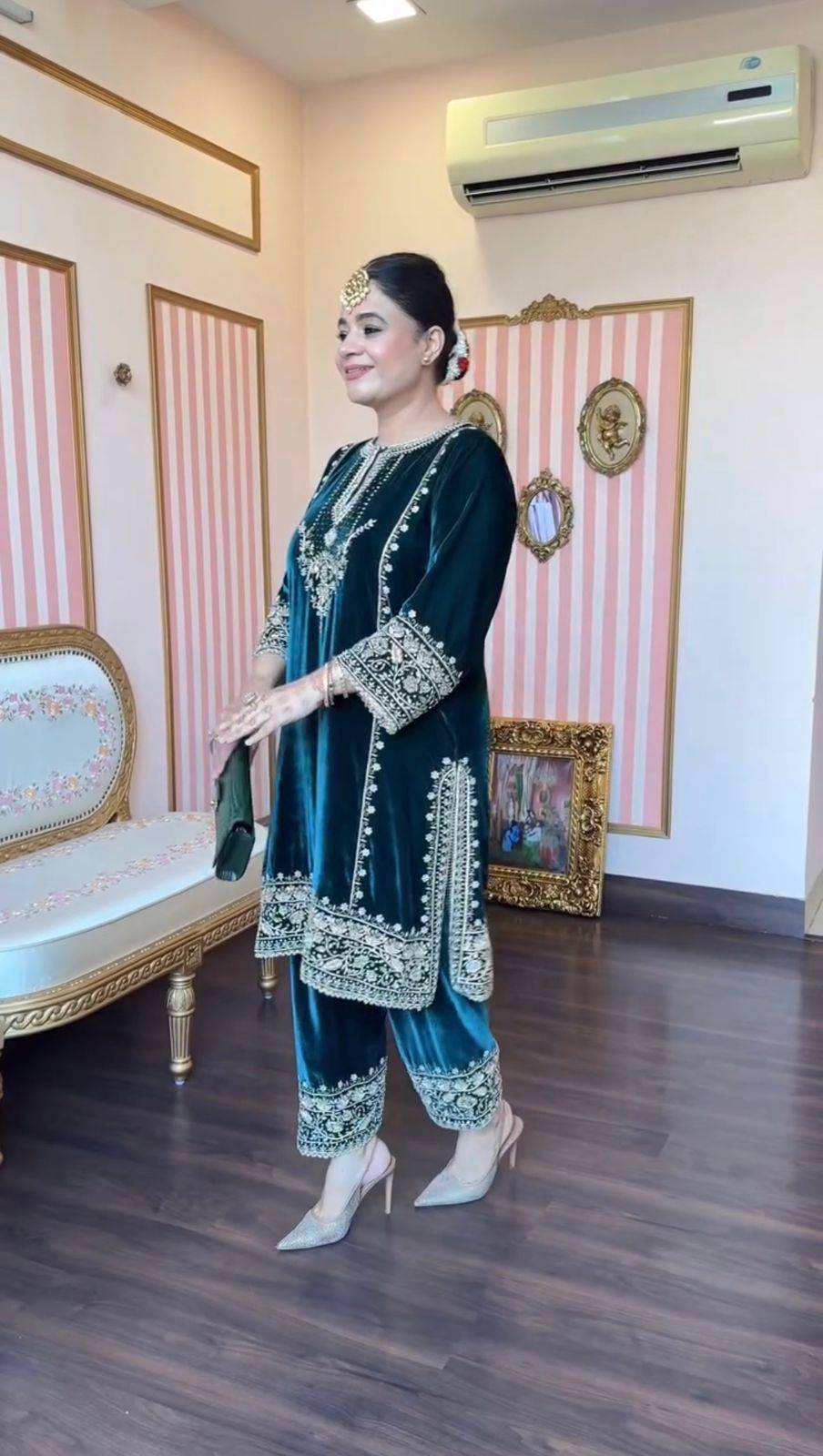 Le-2035 By Fashid Wholesale Beautiful Festive Suits Colorful Stylish Fancy Casual Wear & Ethnic Wear Velvet Dresses At Wholesale Price