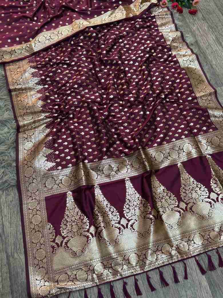 Vv-62 By Fashid Wholesale 01 To 08 Series Indian Traditional Wear Collection Beautiful Stylish Fancy Colorful Party Wear & Occasional Wear Paithani Silk Sarees At Wholesale Price