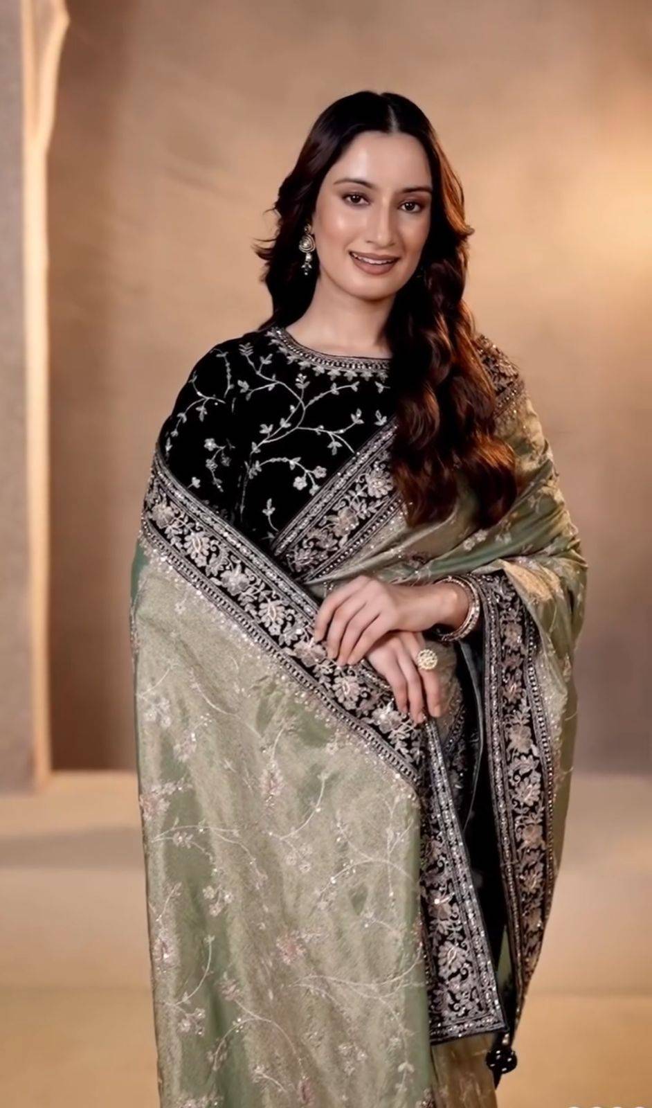 Vs-Shreeji By Fashid Wholesale Indian Traditional Wear Collection Beautiful Stylish Fancy Colorful Party Wear & Occasional Wear Pure Chiffon Sarees At Wholesale Price