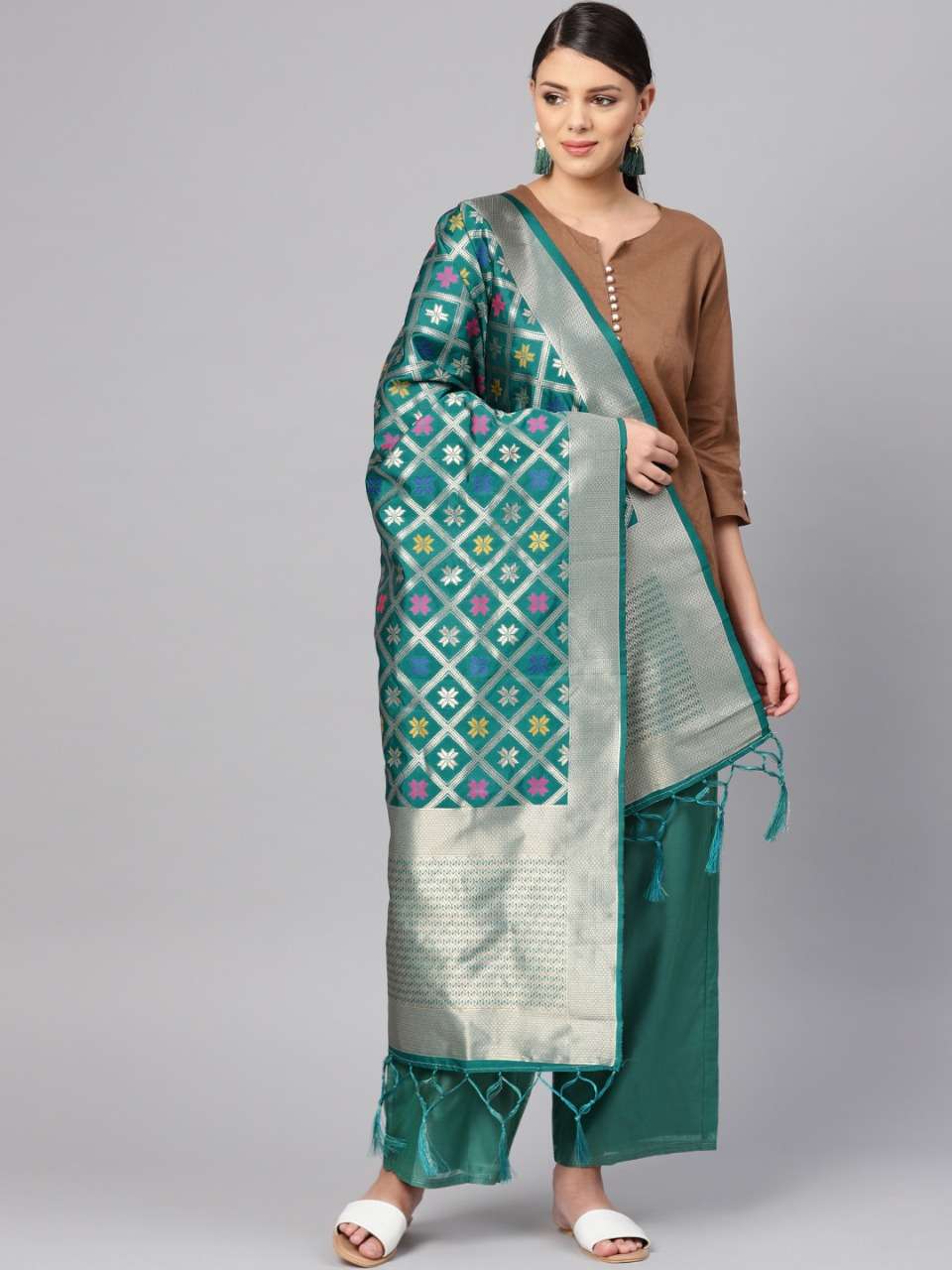 ZARIKA HIT COLOR VOL-18 BY KAAMIRI 1801 TO 1807 SERIES DESIGNER BEAUTIFUL STYLISH FANCY COLORFUL PARTY WEAR & ETHNIC WEAR BANARASI SILK ZARI WORK DUPATTA AT WHOLESALE PRICE
