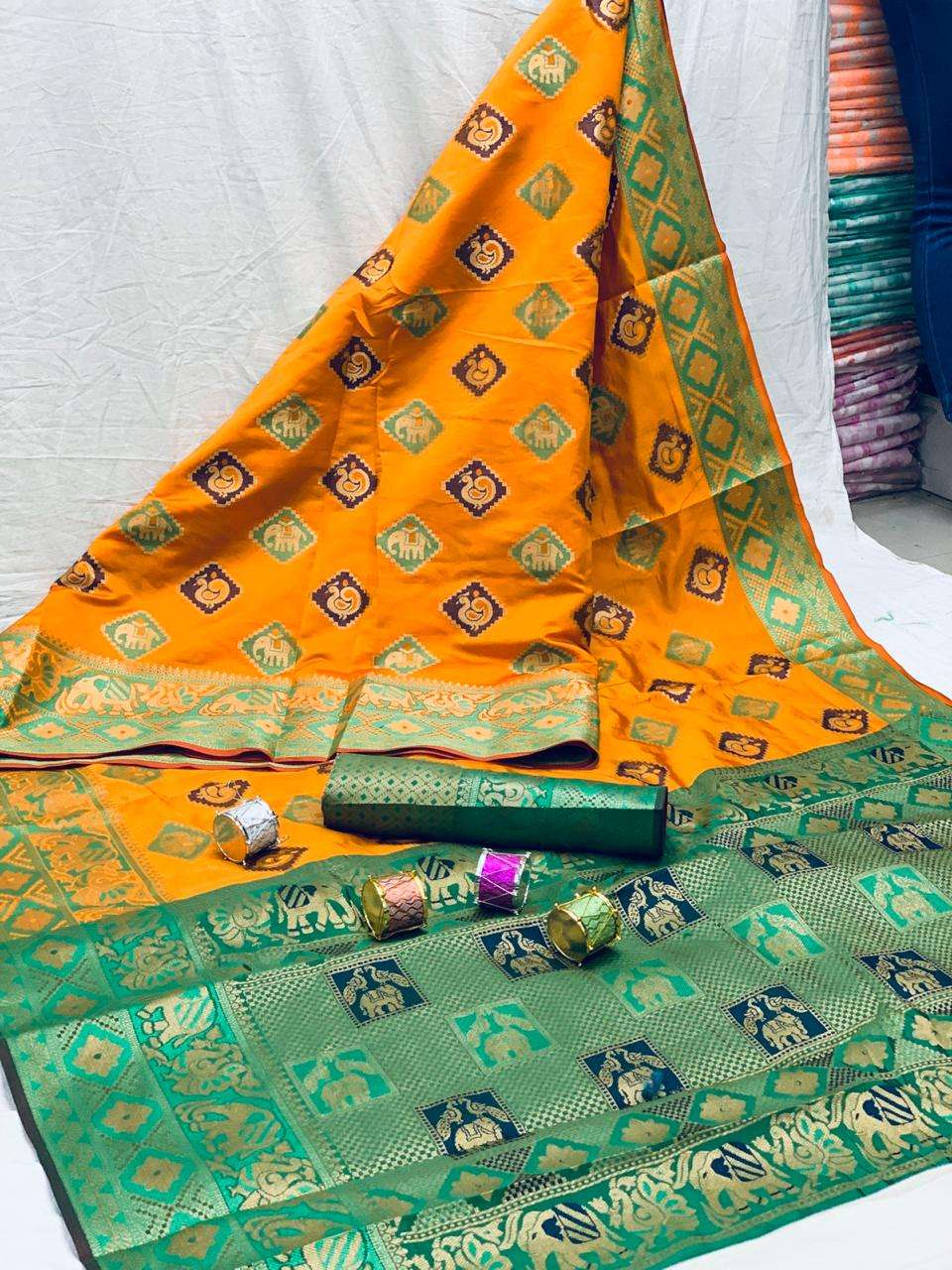 SUNNY PATOLA BY FASHID WHOLESALE 01 TO 07 SERIES INDIAN TRADITIONAL WEAR COLLECTION BEAUTIFUL STYLISH FANCY COLORFUL PARTY WEAR & OCCASIONAL WEAR LICHI SILK SAREES AT WHOLESALE PRICE