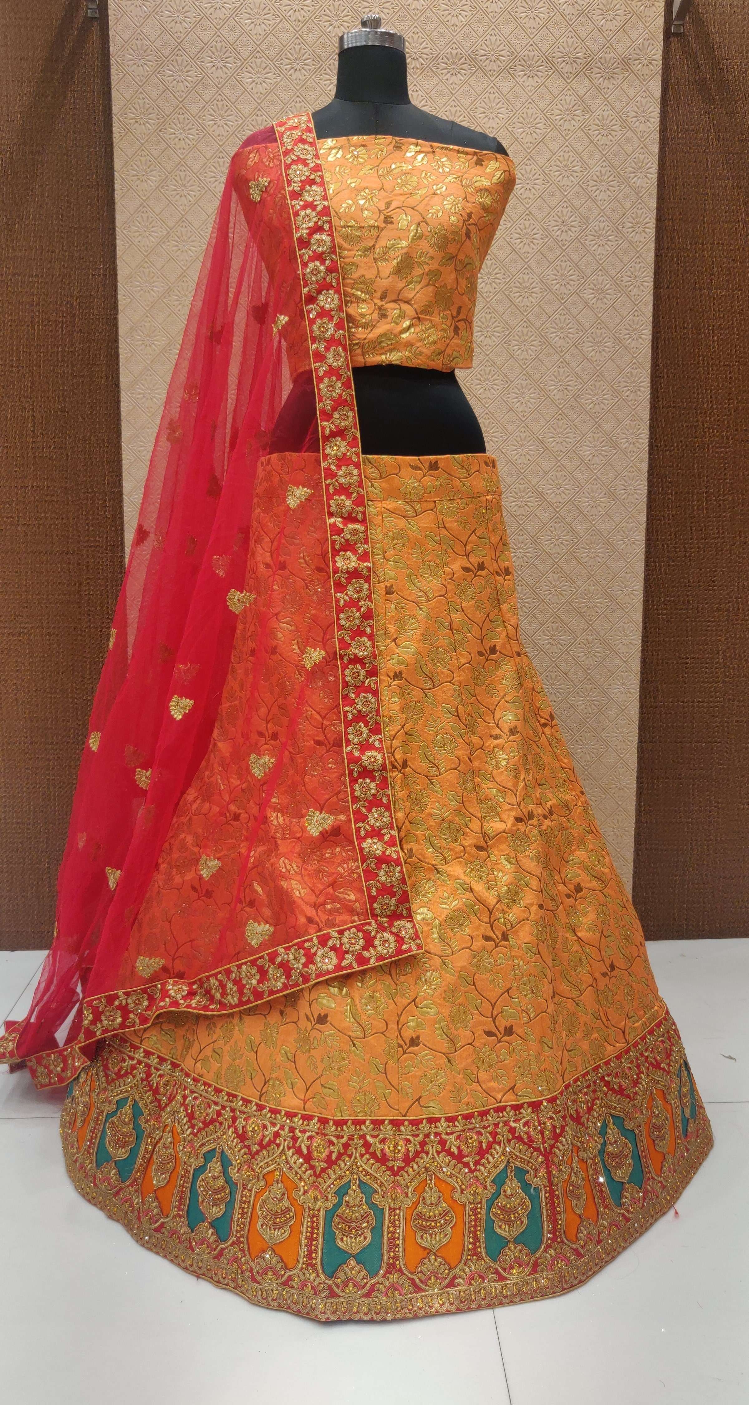 MAYRA BY FASHID WHOLESALE 1001 TO 1008 SERIES INDIAN DESIGNER TRADITIONAL WEAR COLLECTION BEAUTIFUL STYLISH FANCY COLORFUL PARTY WEAR & OCCASIONAL WEAR BANARASI LEHENGAS AT WHOLESALE PRICE