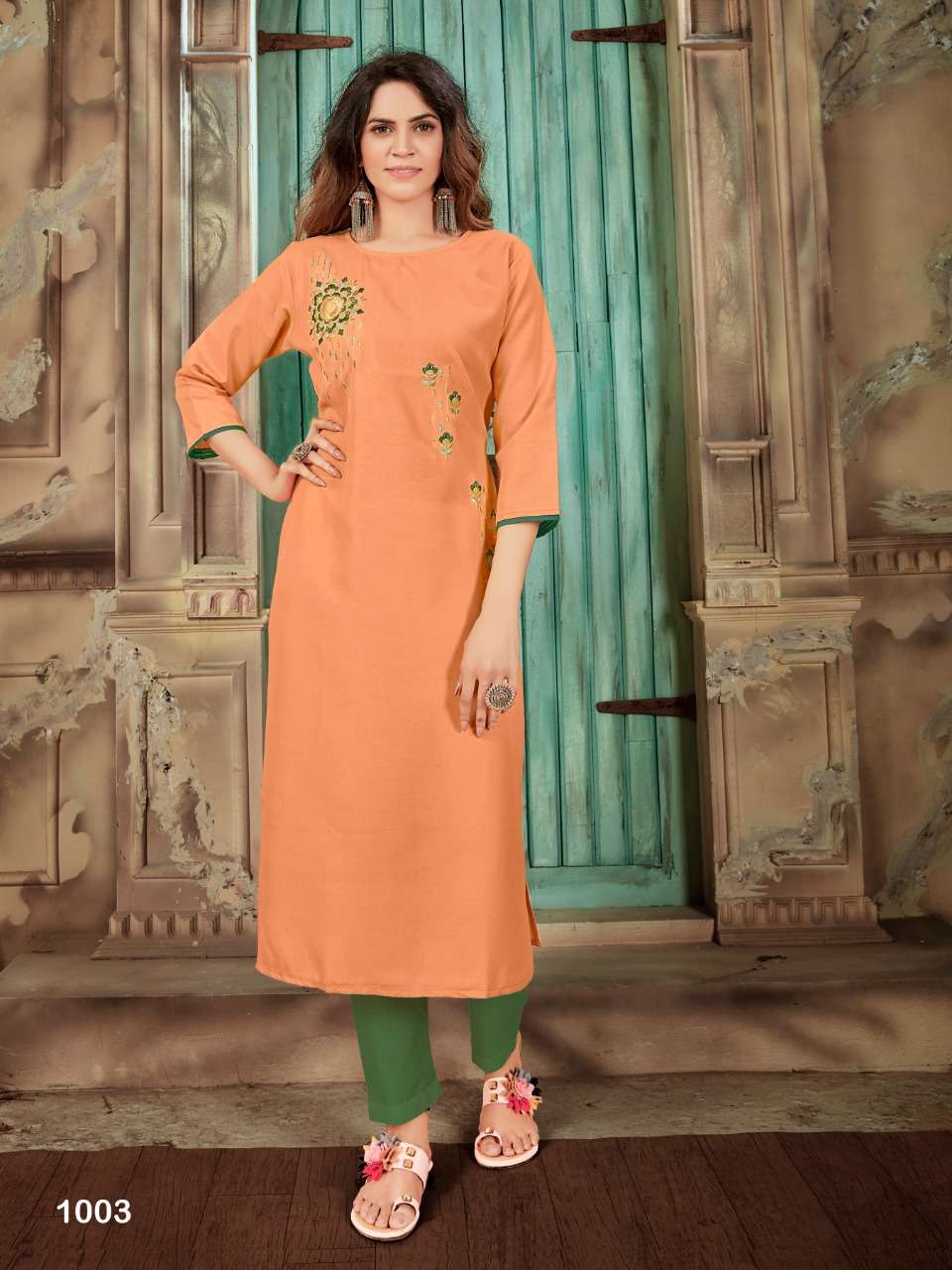 LIGHT BY SYASII 1001 TO 1010 SERIES DESIGNER STYLISH FANCY COLORFUL BEAUTIFUL PARTY WEAR & ETHNIC WEAR COLLECTION GALAXY COTTON KURTIS AT WHOLESALE PRICE