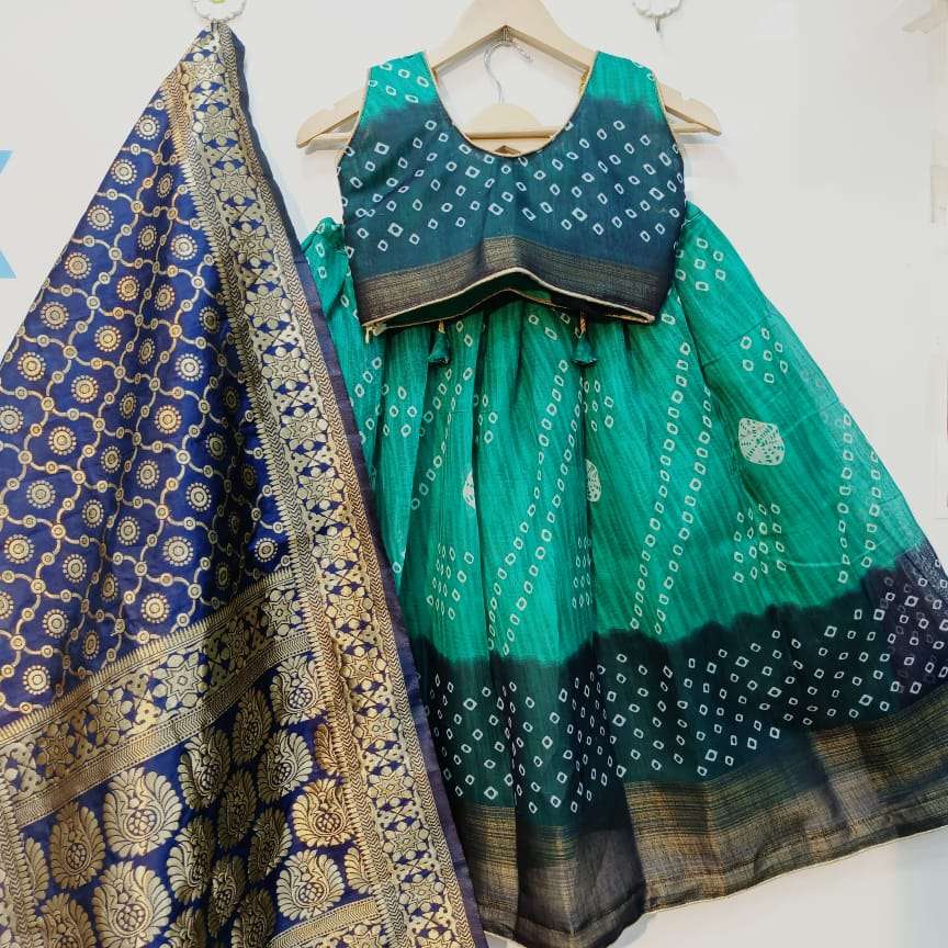 Shop Green Cotton Silk Bandhani Print Work Lehenga Choli at best offer at  our Lehenga Choli with Dupatta Store - Karmaplace