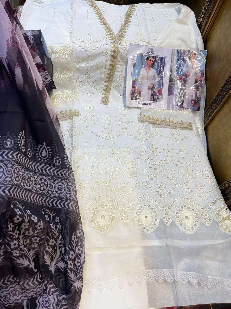 MARIA B BY SS FASHION DESIGNER PAKISTANI WEAR COLLECTION BEAUTIFUL STYLISH FANCY COLORFUL PARTY WEAR & OCCASIONAL WEAR CAMBIRC COTTON EMBROIDERED DRESSES AT WHOLESALE PRICE