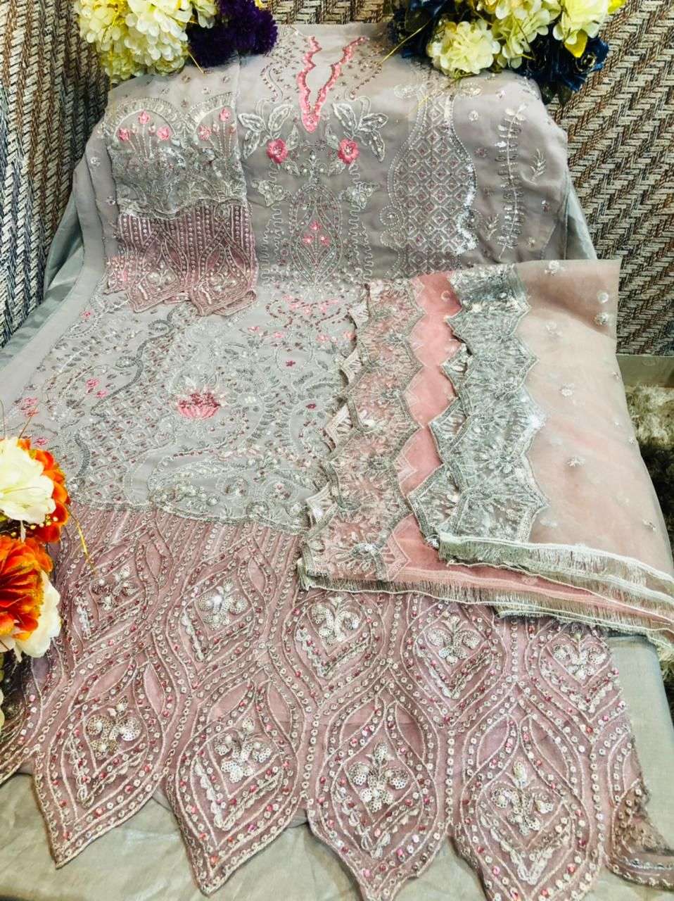 FEPIC HIT DESIGN 5152 BY FEPIC PAKISTANI SUITS BEAUTIFUL FANCY COLORFUL STYLISH PARTY WEAR & OCCASIONAL WEAR FAUX GEORGETTE EMBROIDERED DRESSES AT WHOLESALE PRICE