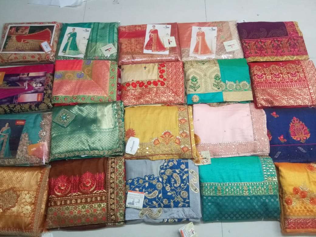 MOONLIGHT BY INDIAN WOMEN 01 TO 20 SERIES INDIAN TRADITIONAL WEAR COLLECTION BEAUTIFUL STYLISH FANCY COLORFUL PARTY WEAR & OCCASIONAL WEAR FANCY SAREES AT WHOLESALE PRICE