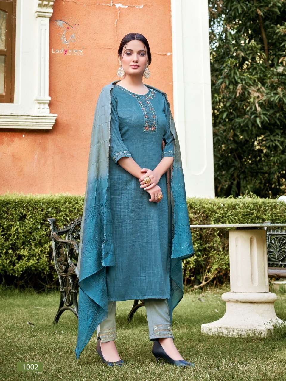GEET BY LADY VIEW 1001 TO 1006 SERIES BEAUTIFUL SUITS COLORFUL STYLISH FANCY CASUAL WEAR & ETHNIC WEAR VISCOSE SILK DRESSES AT WHOLESALE PRICE