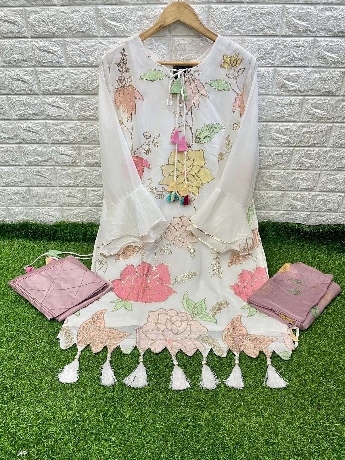 AM VOL-110 BY LAIBA 01 TO 02 SERIES BEAUTIFUL PAKISTANI SUITS STYLISH COLORFUL FANCY CASUAL WEAR & ETHNIC WEAR PURE GEORGETTE DRESSES AT WHOLESALE PRICE