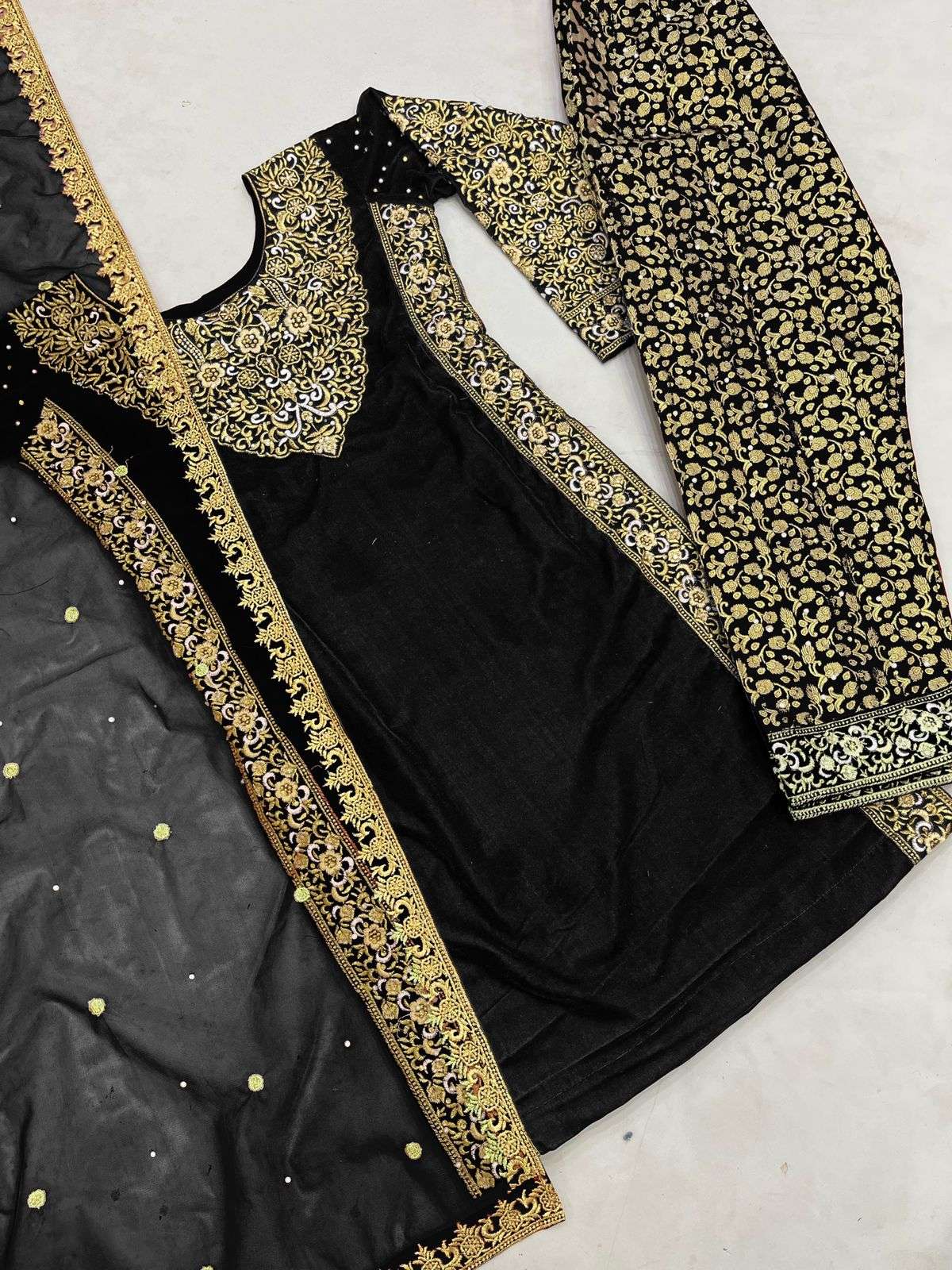 NON CATALOGUE DRESS VOL-22 FASHID WHOLESALE BEAUTIFUL DRESS MATERIAL COLORFUL STYLISH FANCY CASUAL WEAR & ETHNIC WEAR HEAVY VELVET WITH WORK DRESSES AT WHOLESALE PRICE