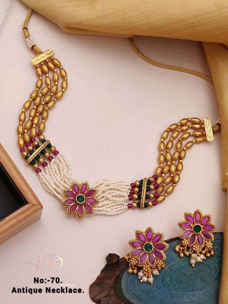ANTIQUE NECKLACE BY FASHID WHOLESALE TRADITIONAL ARTIFICIAL JEWELLERY FOR INDIAN ATTIRE AT EXCLUSIVE RANGE.