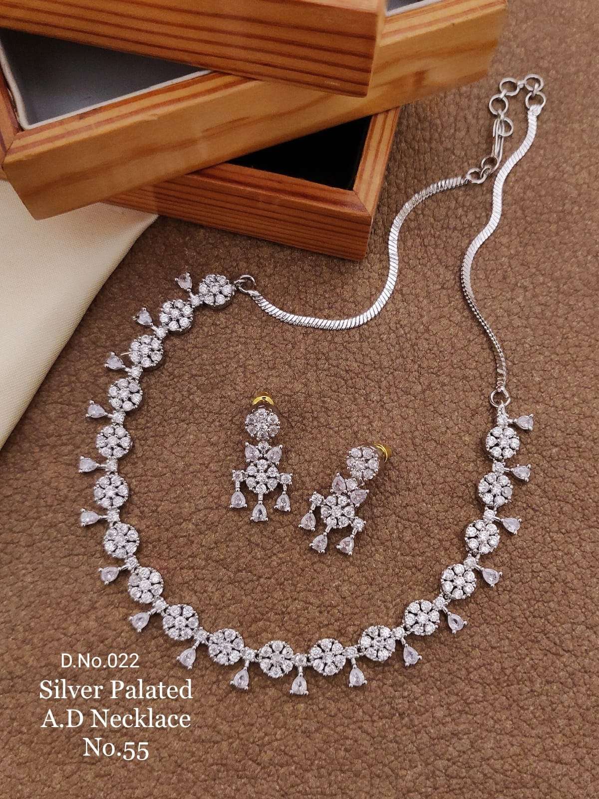 AD NECKLACE BY FASHID WHOLESALE TRADITIONAL ARTIFICIAL JEWELLERY FOR INDIAN ATTIRE AT EXCLUSIVE RANGE.