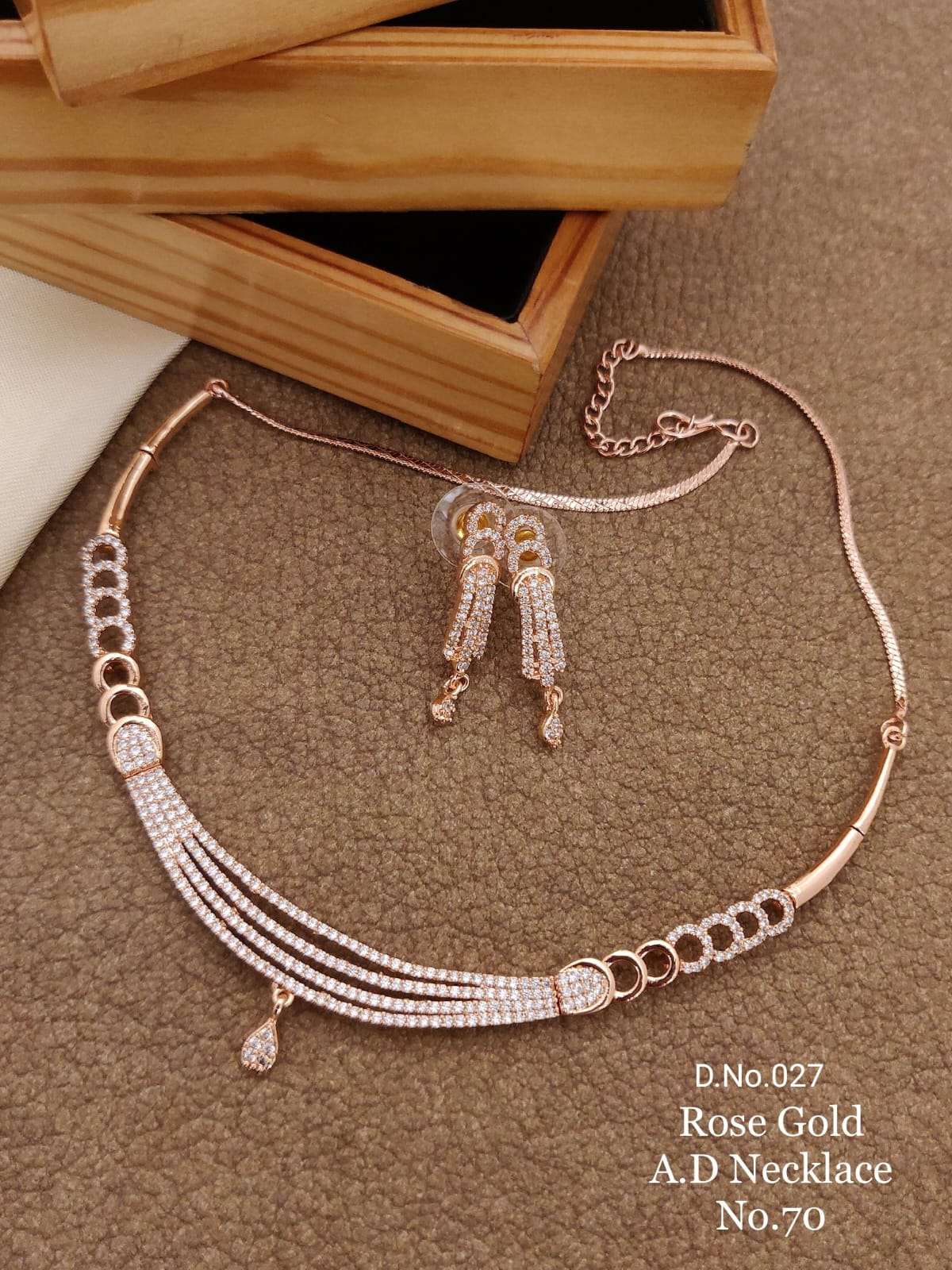 AD NECKLACE BY FASHID WHOLESALE TRADITIONAL ARTIFICIAL JEWELLERY FOR INDIAN ATTIRE AT EXCLUSIVE RANGE.