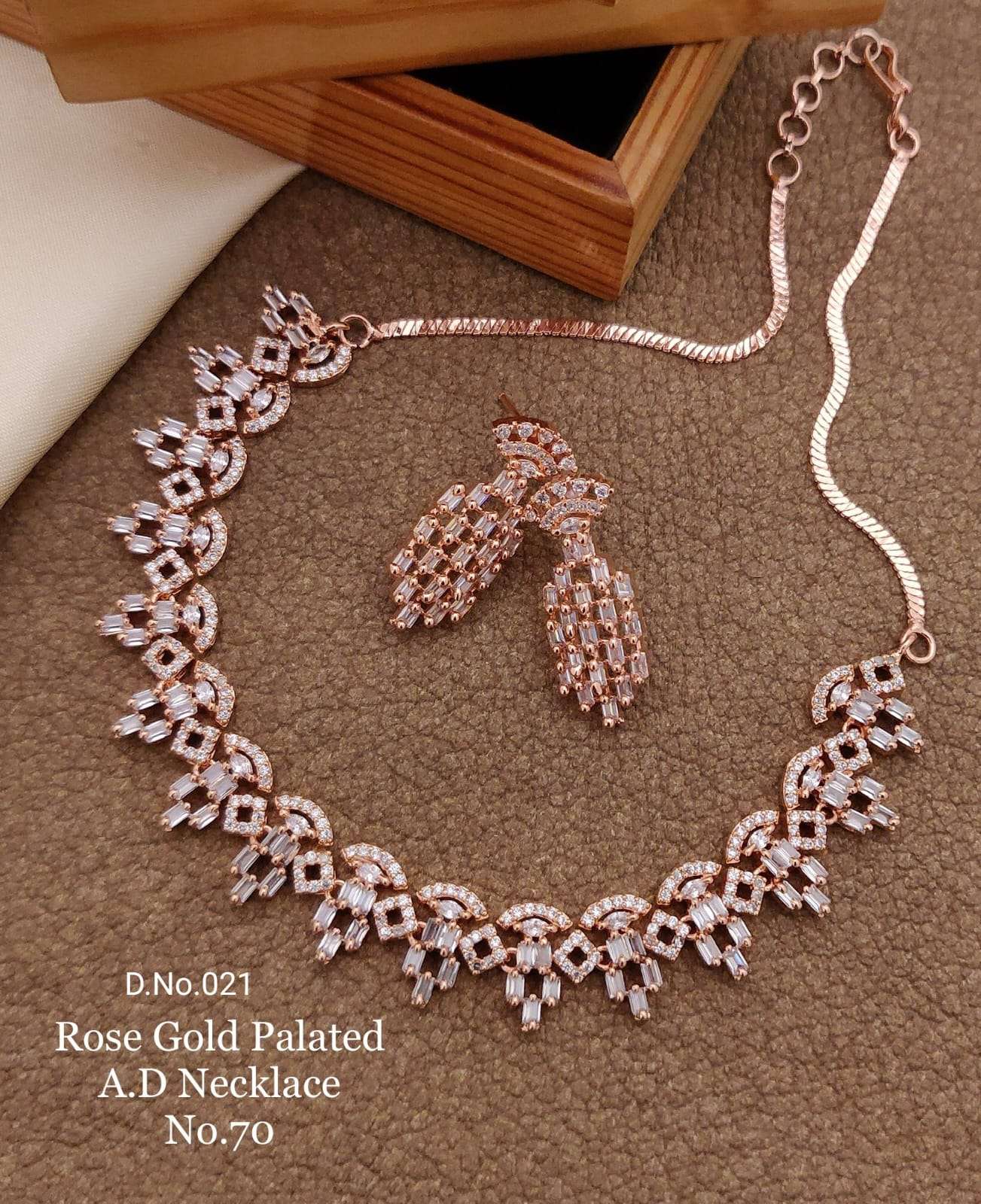 AD NECKLACE BY FASHID WHOLESALE TRADITIONAL ARTIFICIAL JEWELLERY FOR INDIAN ATTIRE AT EXCLUSIVE RANGE.