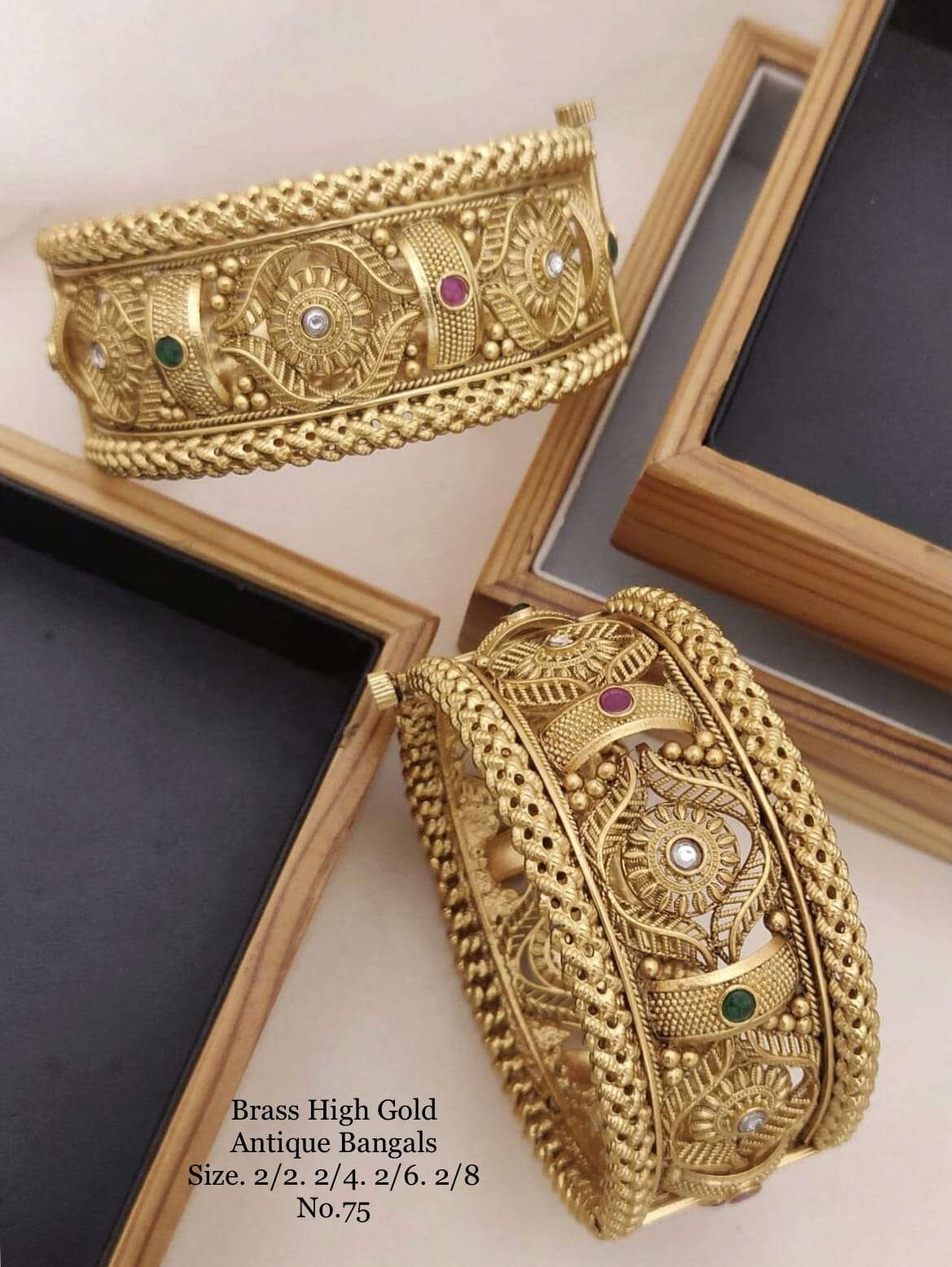 ANTIQUE BANGALS BY FASHID WHOLESALE TRADITIONAL ARTIFICIAL JEWELLERY FOR INDIAN ATTIRE AT EXCLUSIVE RANGE.