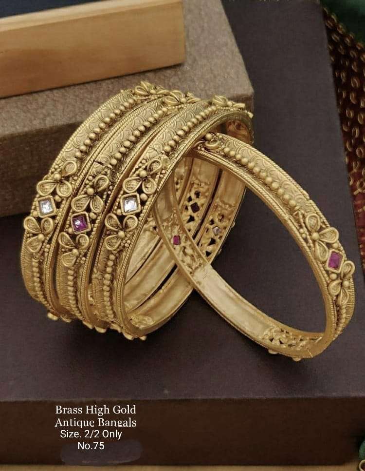 ANTIQUE BANGALS BY FASHID WHOLESALE TRADITIONAL ARTIFICIAL JEWELLERY FOR INDIAN ATTIRE AT EXCLUSIVE RANGE.