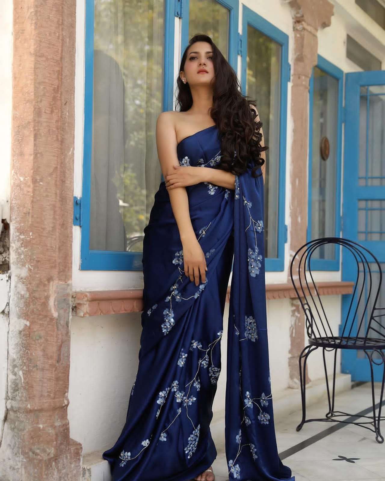 NEHA KAKKAR BY FASHID WHOLESALE VE INDIAN TRADITIONAL WEAR COLLECTION BEAUTIFUL STYLISH FANCY COLORFUL PARTY WEAR & OCCASIONAL WEAR JAPAN SATIN SAREES AT WHOLESALE PRICE