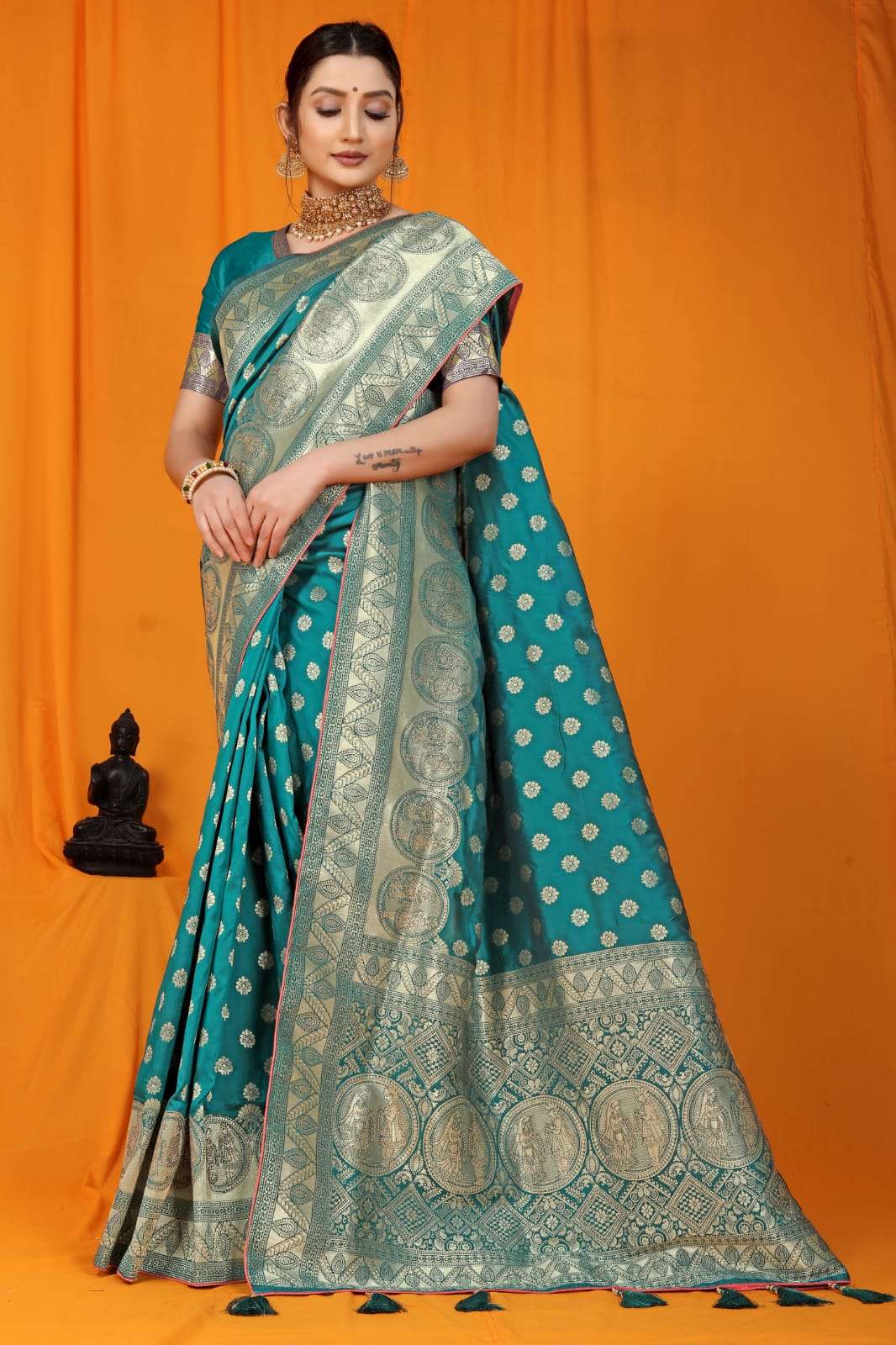 Siroski Silk By Fashid Wholesale 01 To 06 Series Indian Traditional Wear Collection Beautiful Stylish Fancy Colorful Party Wear & Occasional Wear Pure Silk Sarees At Wholesale Price