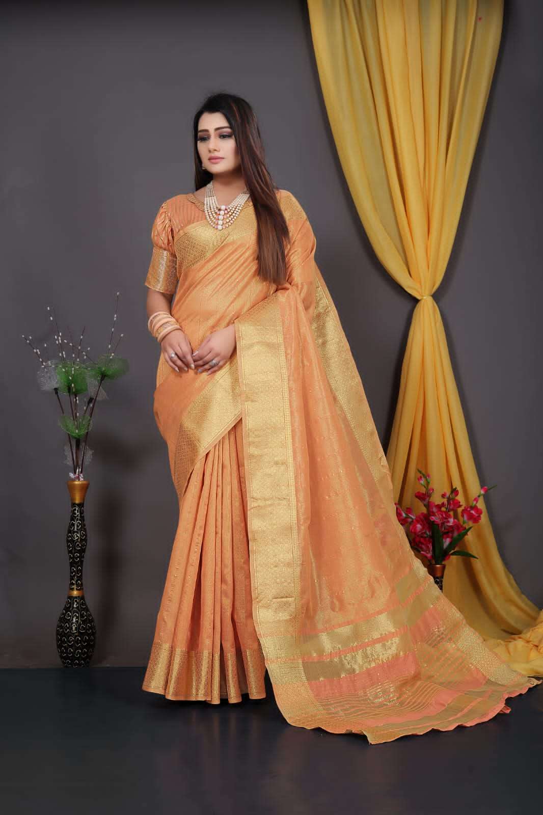 Silk sarees Belarus: Buy Silk sarees online at wholesale price in Belarus