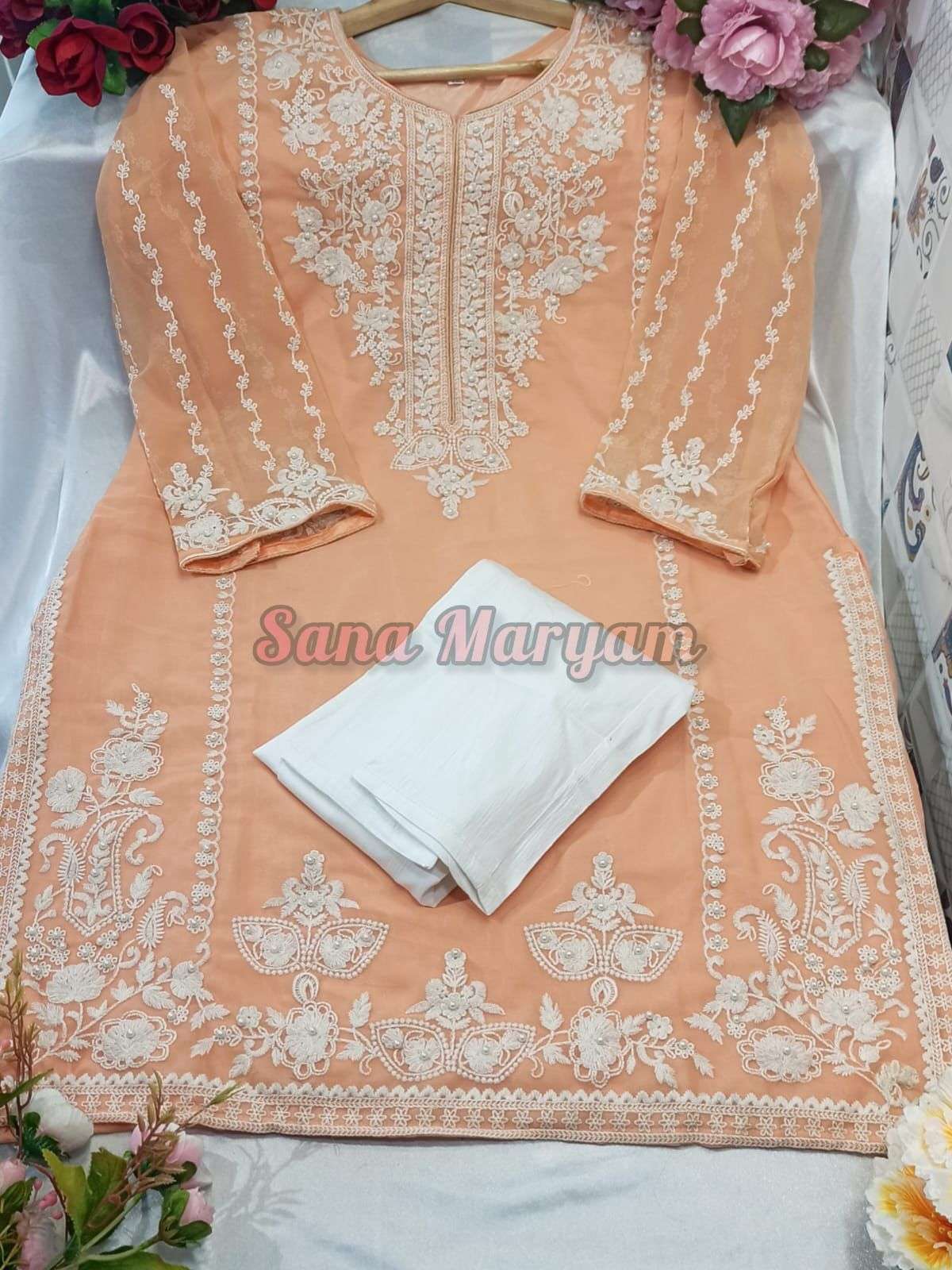 SM-102 COLOURS BY SANA MARYAM 102-A TO 102-B SERIES DESIGNER STYLISH FANCY COLORFUL BEAUTIFUL PARTY WEAR & ETHNIC WEAR COLLECTION FAUX GEORGETTE KURTIS WITH BOTTOM AT WHOLESALE PRICE