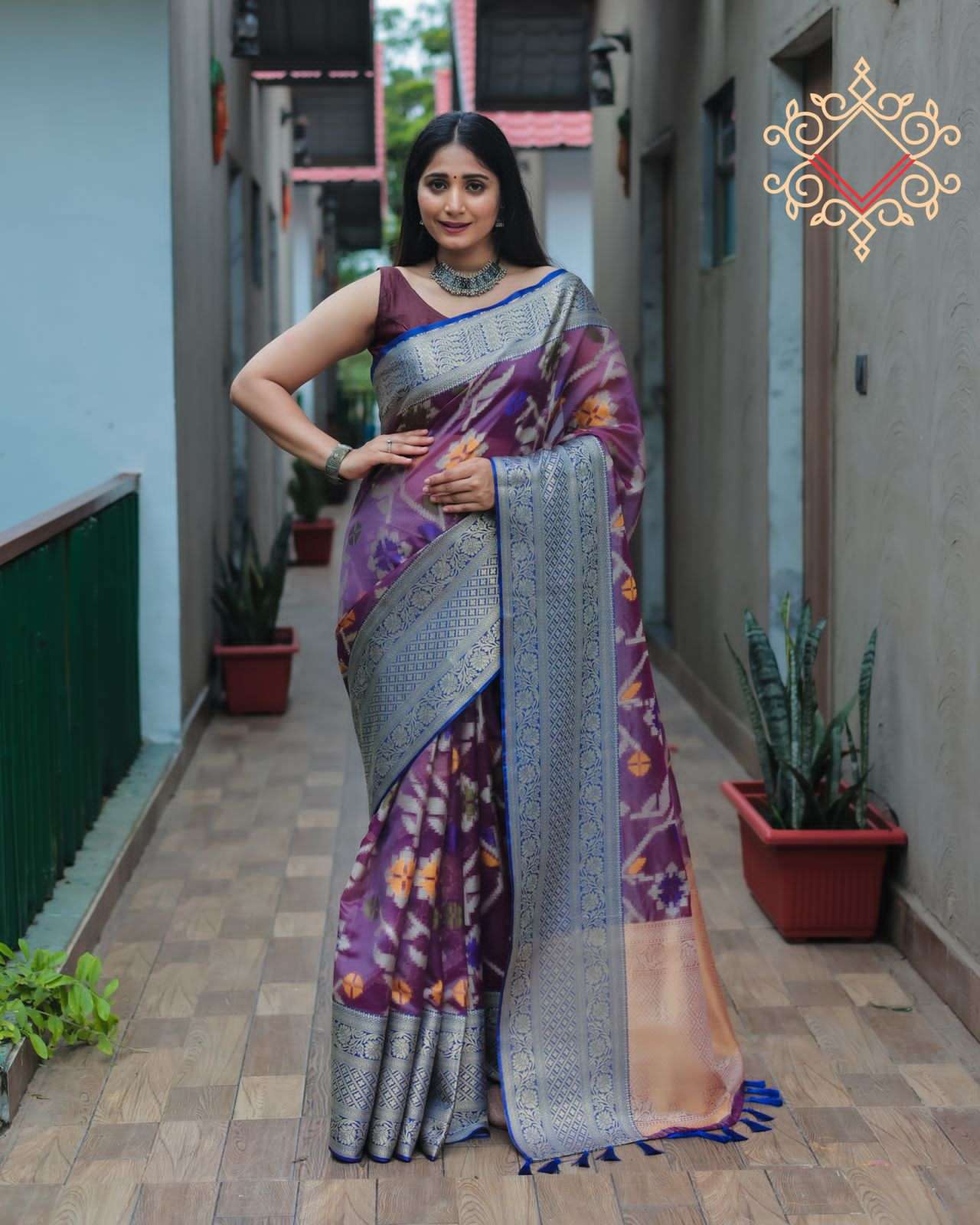 VV PADMASHREE VOL-4 BY FASHID WHOLESALE 01 TO 06 SERIES INDIAN TRADITIONAL WEAR COLLECTION BEAUTIFUL STYLISH FANCY COLORFUL PARTY WEAR & OCCASIONAL WEAR BANARASI HANDLOOM SAREES AT WHOLESALE PRICE