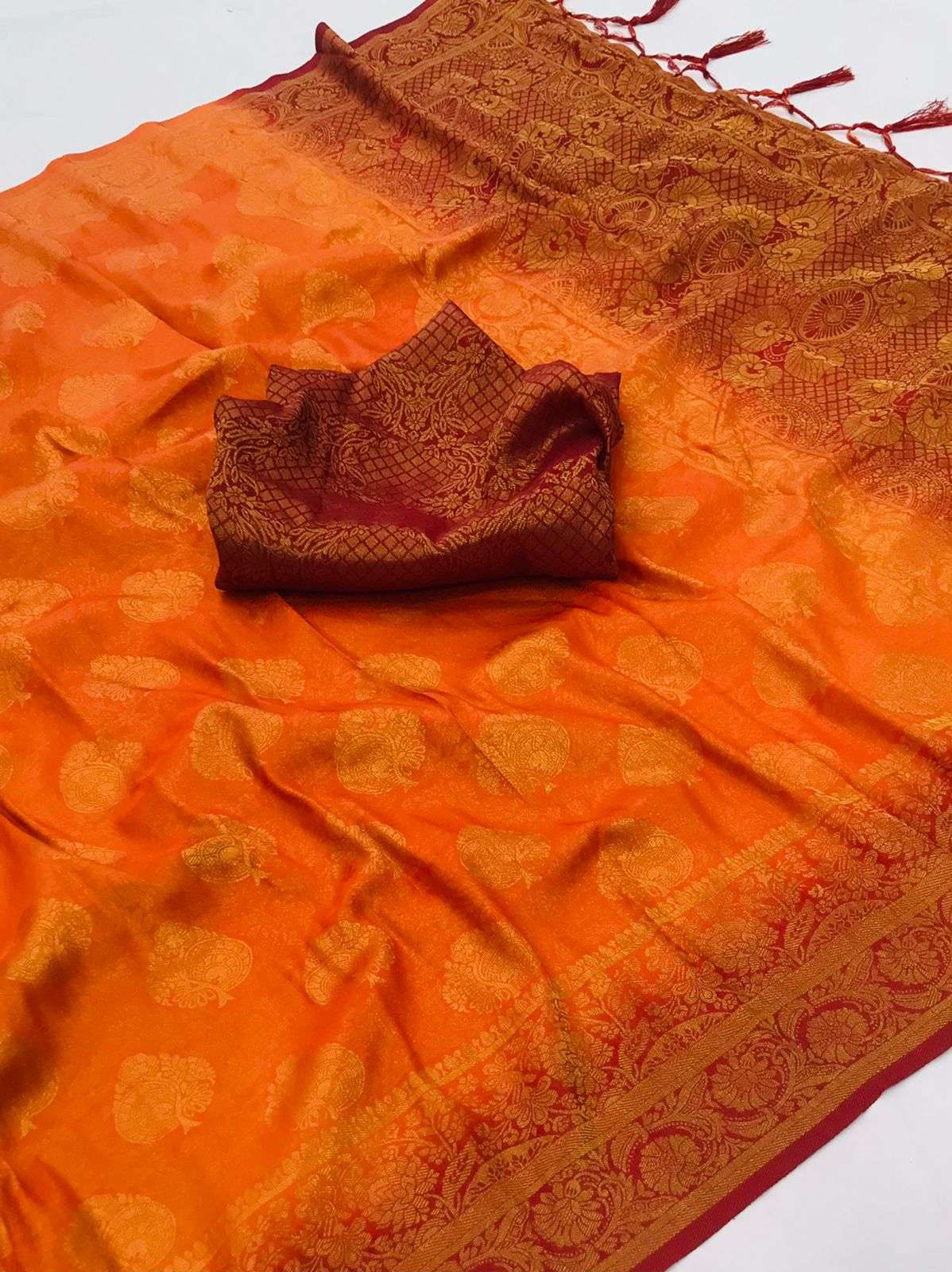 KUBERA PATTU VOL-3 BY RAJYOG 301 TO 308 SERIES INDIAN TRADITIONAL WEAR COLLECTION BEAUTIFUL STYLISH FANCY COLORFUL PARTY WEAR & OCCASIONAL WEAR SOFT BANARASI SILK SAREES AT WHOLESALE PRICE