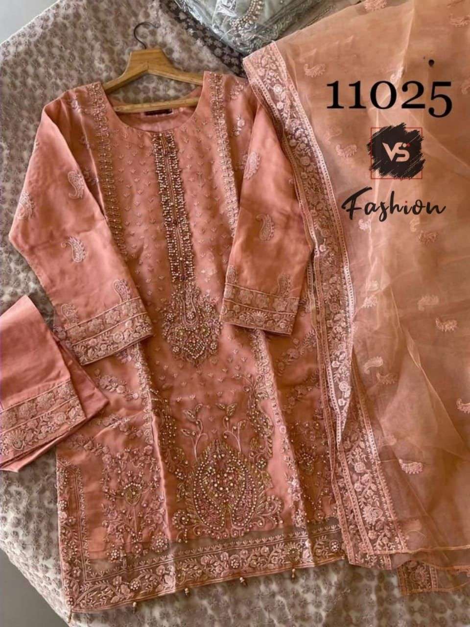 V S FASHION HIT DESIGN 11025 BY V S FASHION BEAUTIFUL PAKISTANI SUITS COLORFUL STYLISH FANCY CASUAL WEAR & ETHNIC WEAR ORGANZA DRESSES AT WHOLESALE PRICE