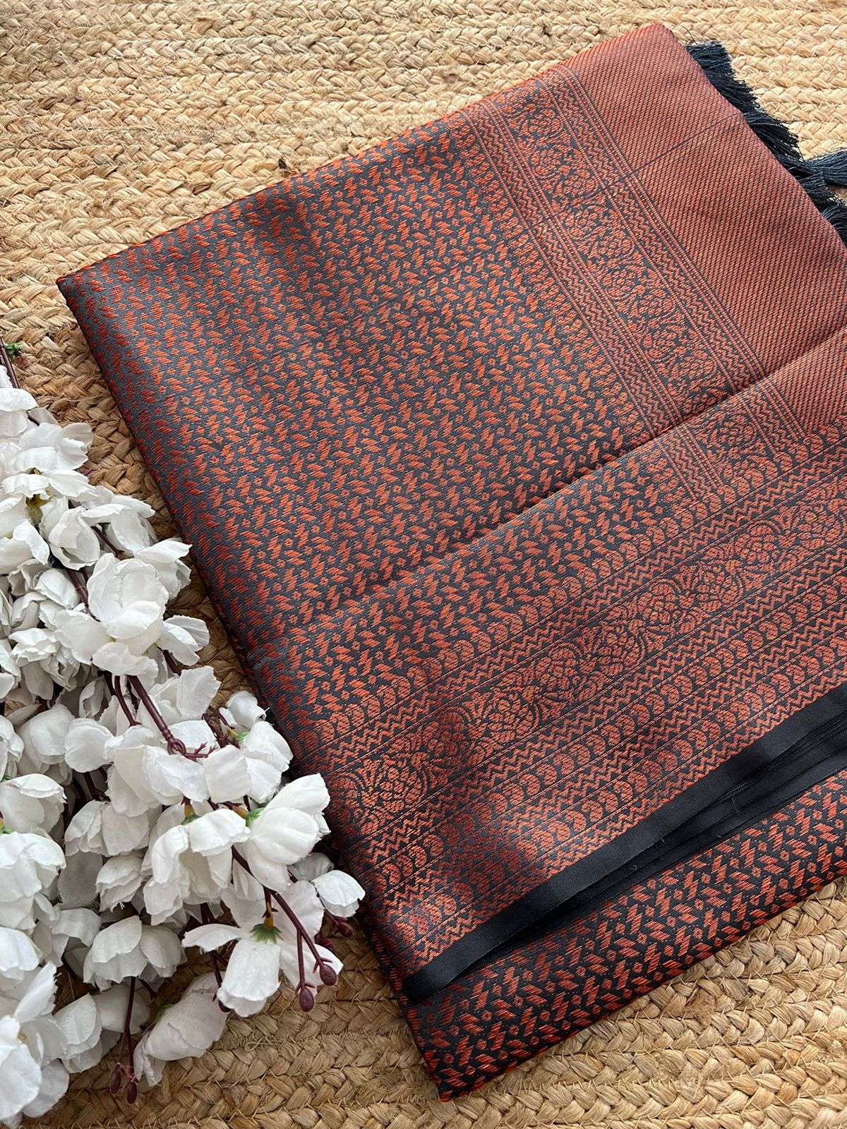 VV KUBERA PATTU BY FASHID WHOLESALE 01 TO 08 SERIES INDIAN TRADITIONAL WEAR COLLECTION BEAUTIFUL STYLISH FANCY COLORFUL PARTY WEAR & OCCASIONAL WEAR BANARASI SILK SAREES AT WHOLESALE PRICE