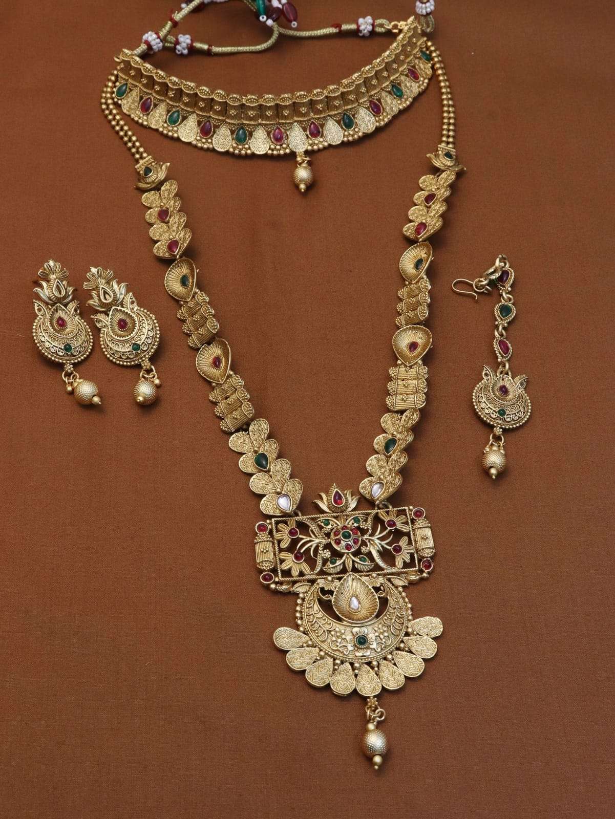S-591 SERIES BY FASHID WHOLESALE 591 TO 594 SERIES TRADITIONAL ARTIFICIAL JEWELLERY FOR INDIAN ATTIRE AT EXCLUSIVE RANGE.