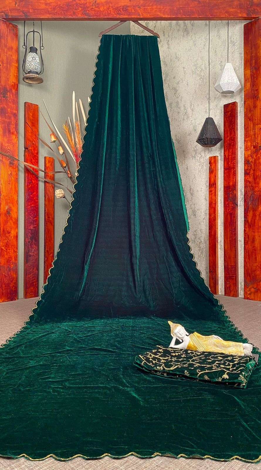 L-1572 By Fashid Wholesale 01 To 04 Series Indian Traditional Wear Collection Beautiful Stylish Fancy Colorful Party Wear & Occasional Wear Chiffon Sarees At Wholesale Price