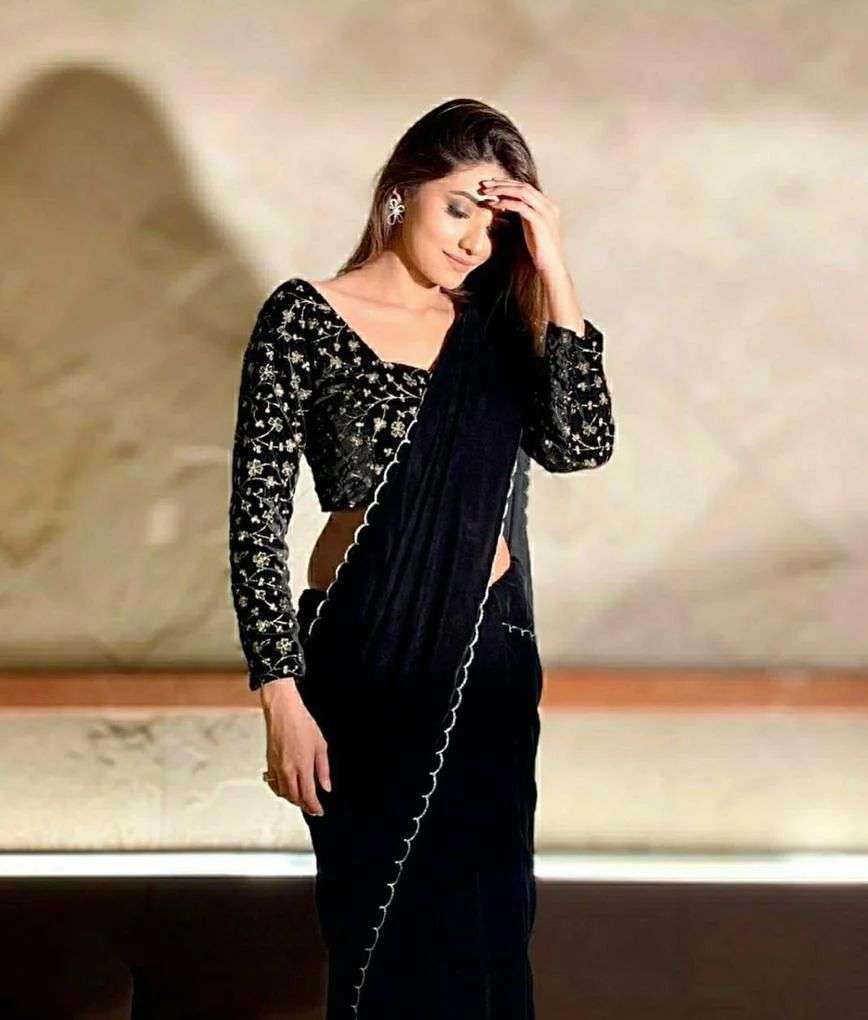 L-1572 By Fashid Wholesale 01 To 04 Series Indian Traditional Wear Collection Beautiful Stylish Fancy Colorful Party Wear & Occasional Wear Chiffon Sarees At Wholesale Price