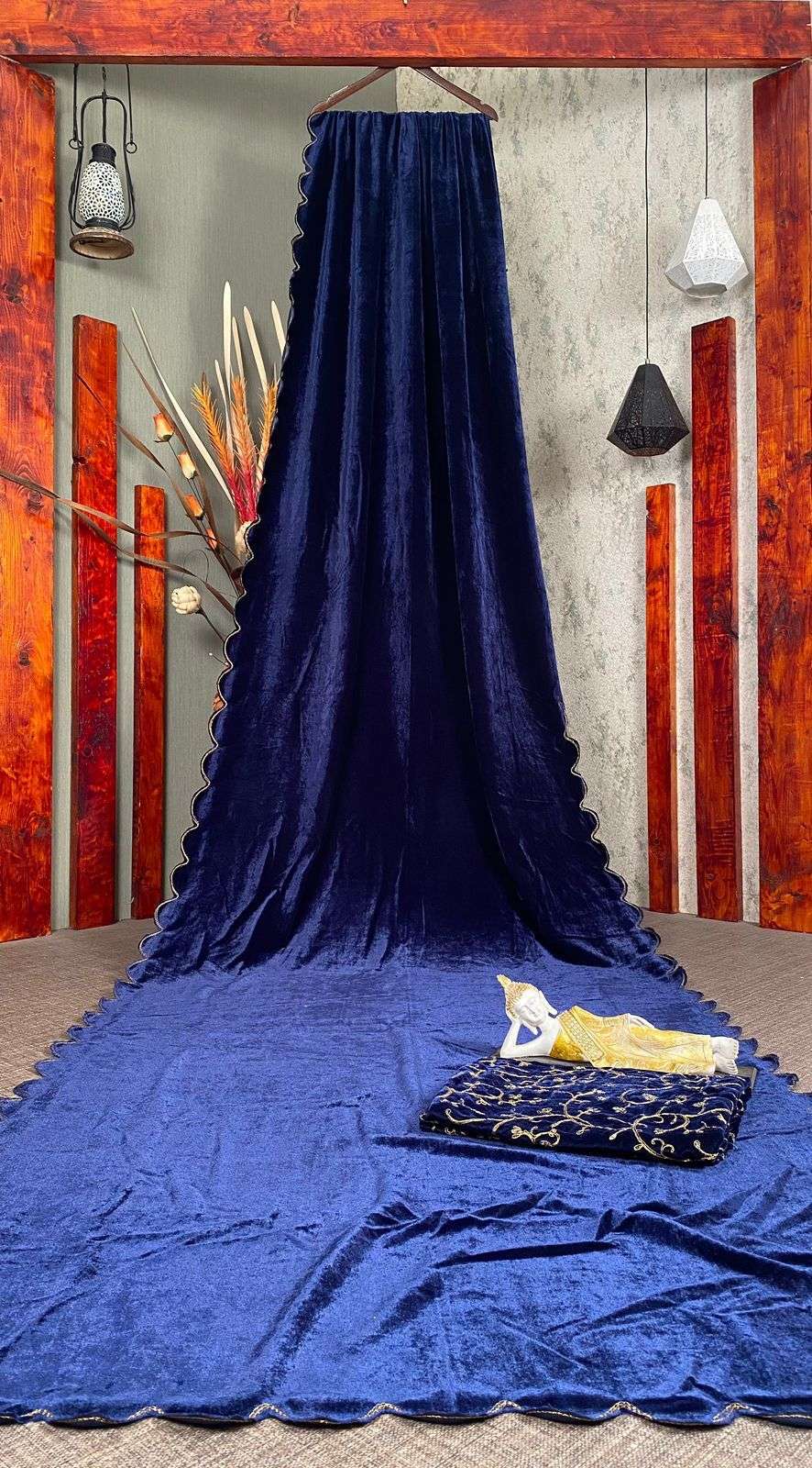L-1572 By Fashid Wholesale 01 To 04 Series Indian Traditional Wear Collection Beautiful Stylish Fancy Colorful Party Wear & Occasional Wear Chiffon Sarees At Wholesale Price