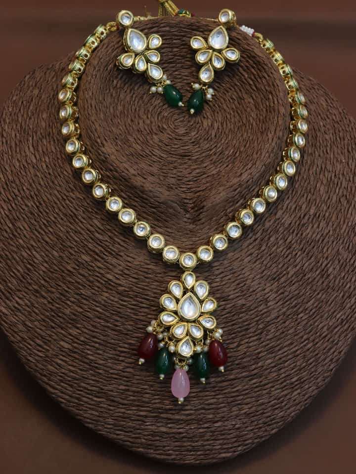 S-695 BY FASHID WHOLESALE 01 TO 07 SERIES TRADITIONAL ARTIFICIAL JEWELLERY FOR INDIAN ATTIRE AT EXCLUSIVE RANGE.